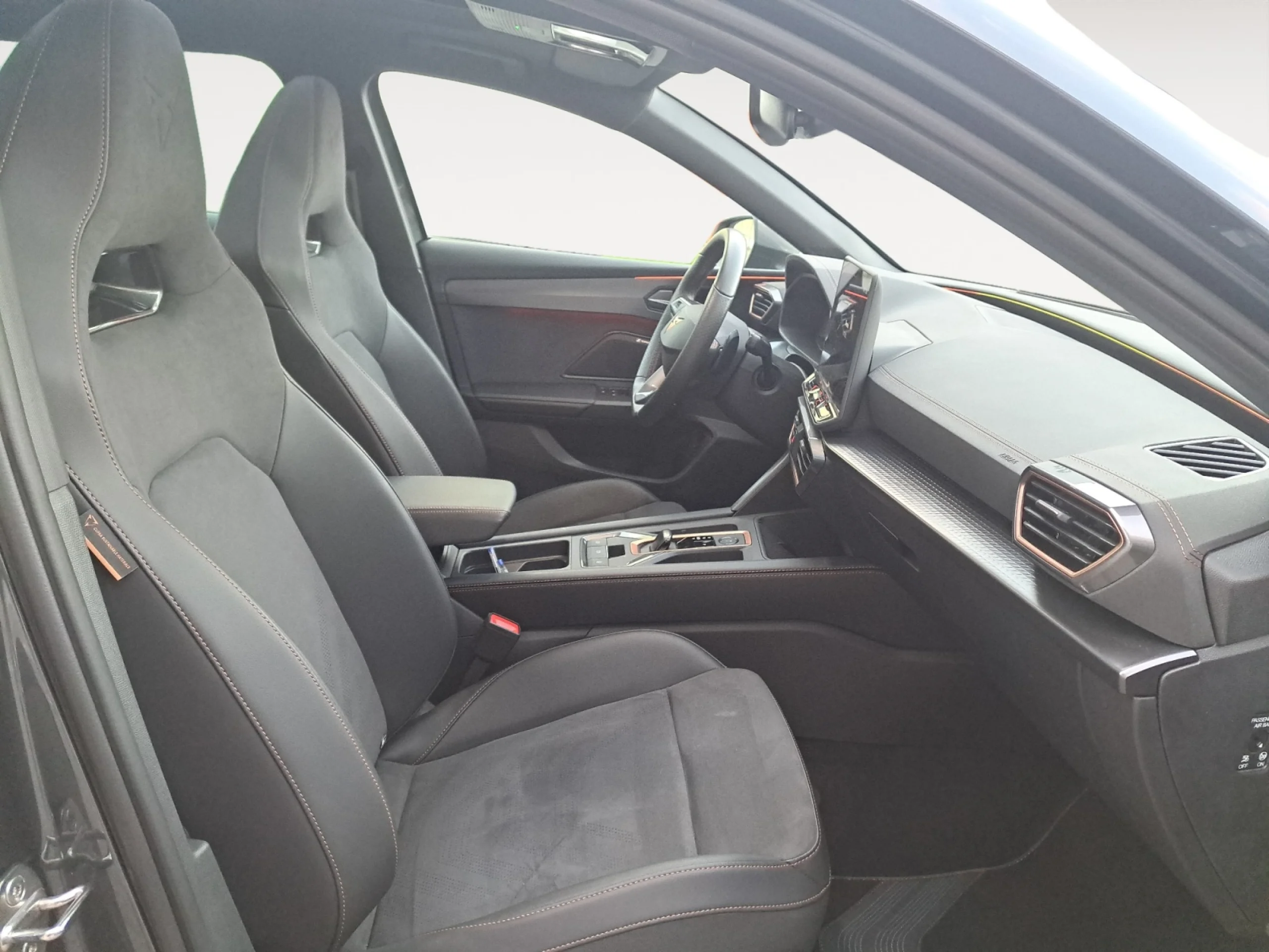 CUPRA LEON 1.5 ETSI 110KW (150CV) DSG - Foto 5