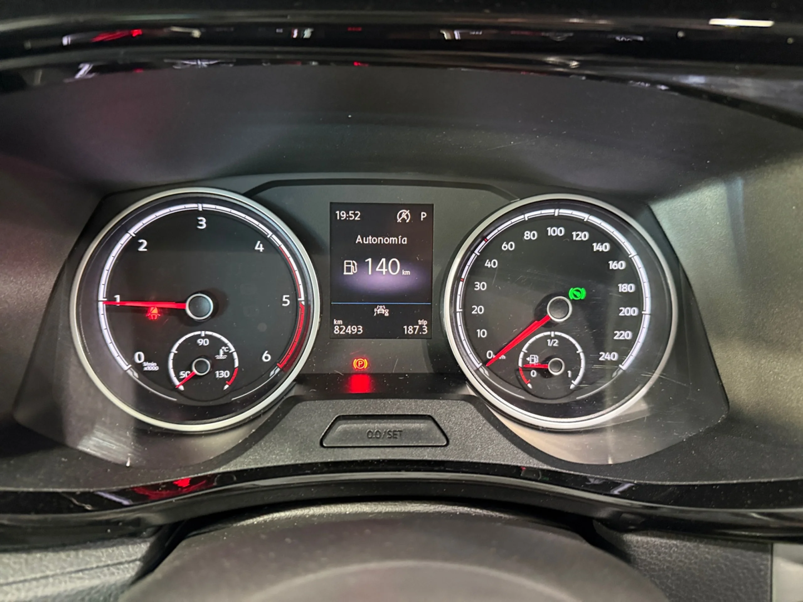 VOLKSWAGEN Multivan PREMIUM CORTO 2.0 TDI 150KW BMT DSG - Foto 10