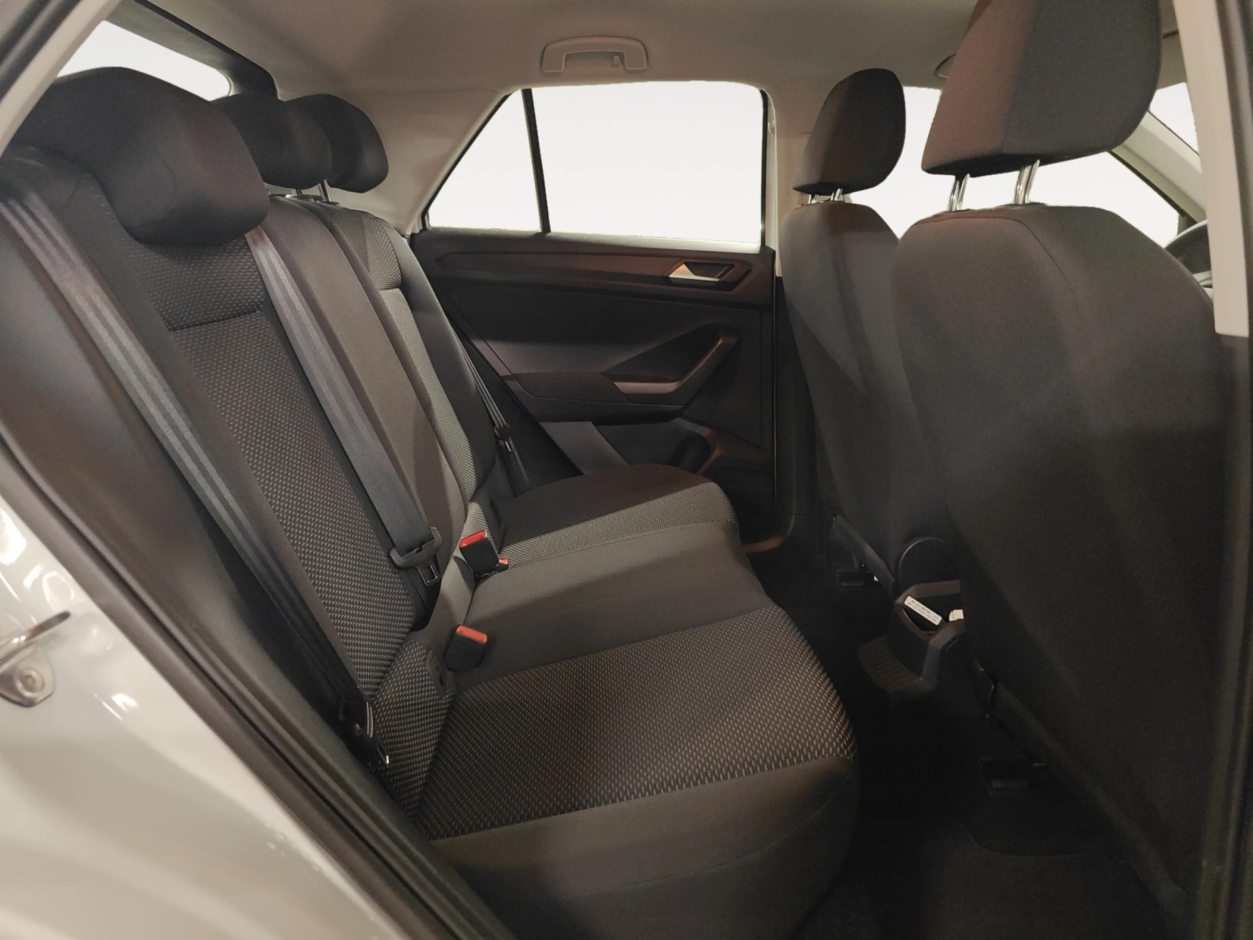 VOLKSWAGEN T ROC BUSINESS 2.0 TDI 85KW (115CV) - Foto 6