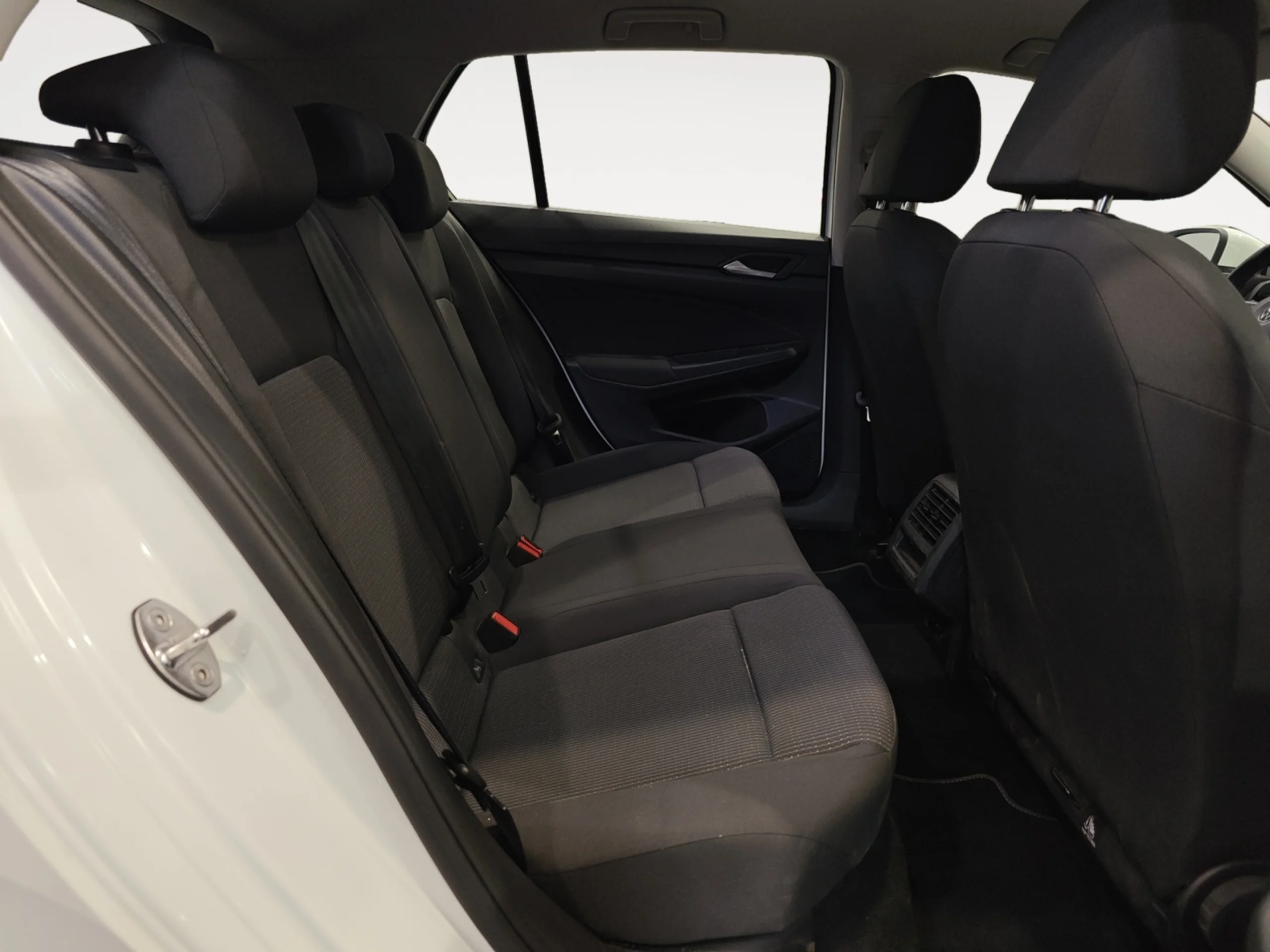 VOLKSWAGEN GOLF 2.0 TDI 85KW (115CV) - Foto 6