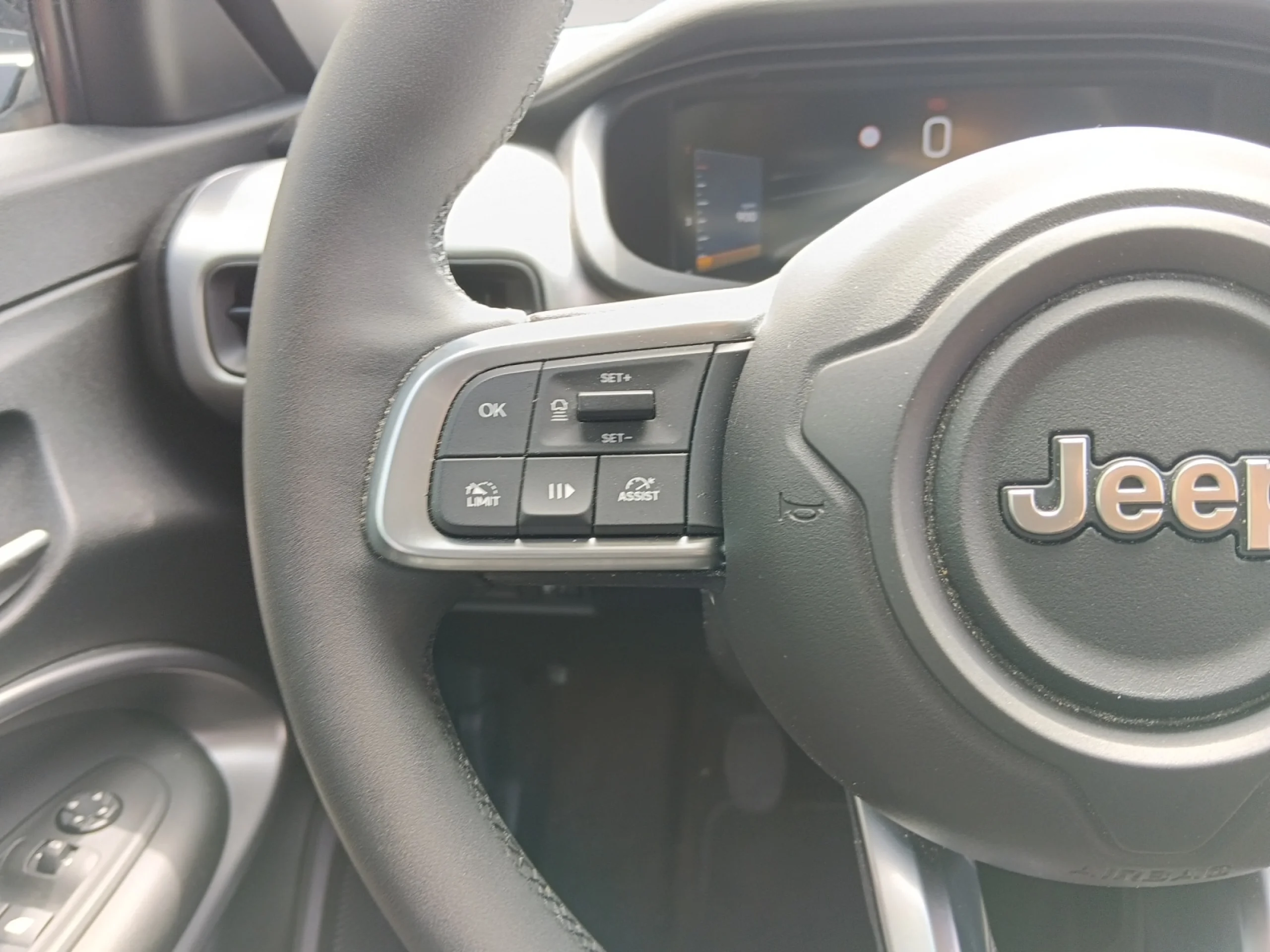 JEEP AVENGER 1.2 G 74KW (100CV) ALTITUDE - Foto 10