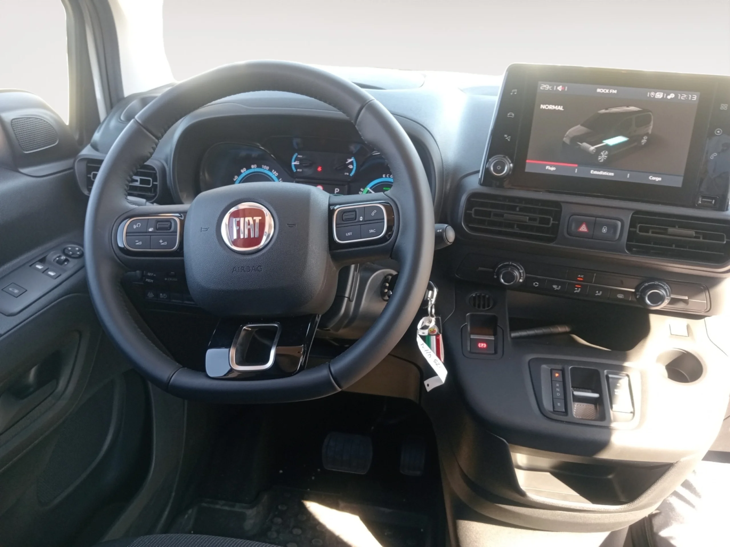 FIAT Doblò E DOBLÒ FURGÓN L2 136CV, BATERÍA 50 KWH - Foto 4