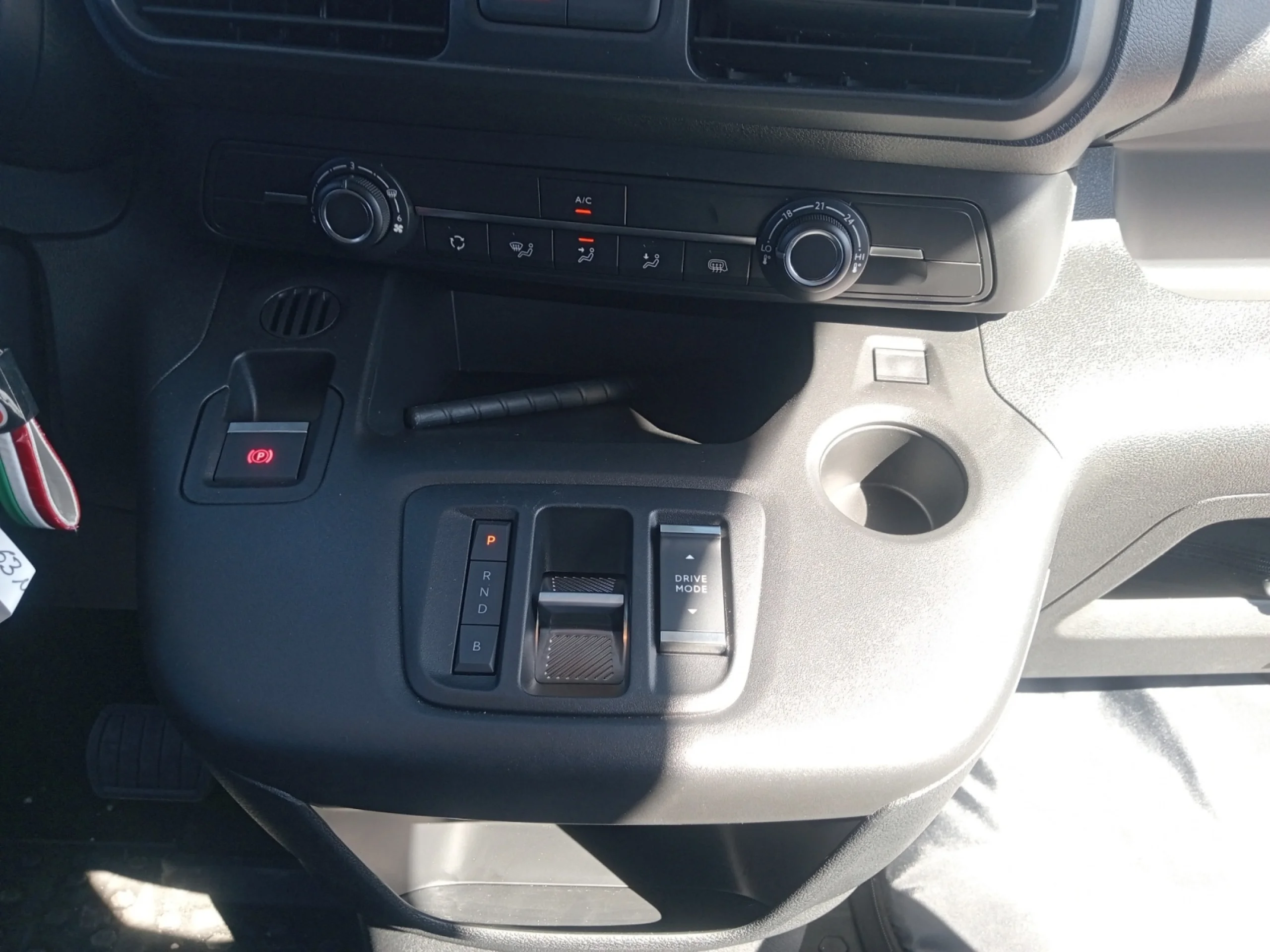 FIAT Doblò E DOBLÒ FURGÓN L2 136CV, BATERÍA 50 KWH - Foto 11