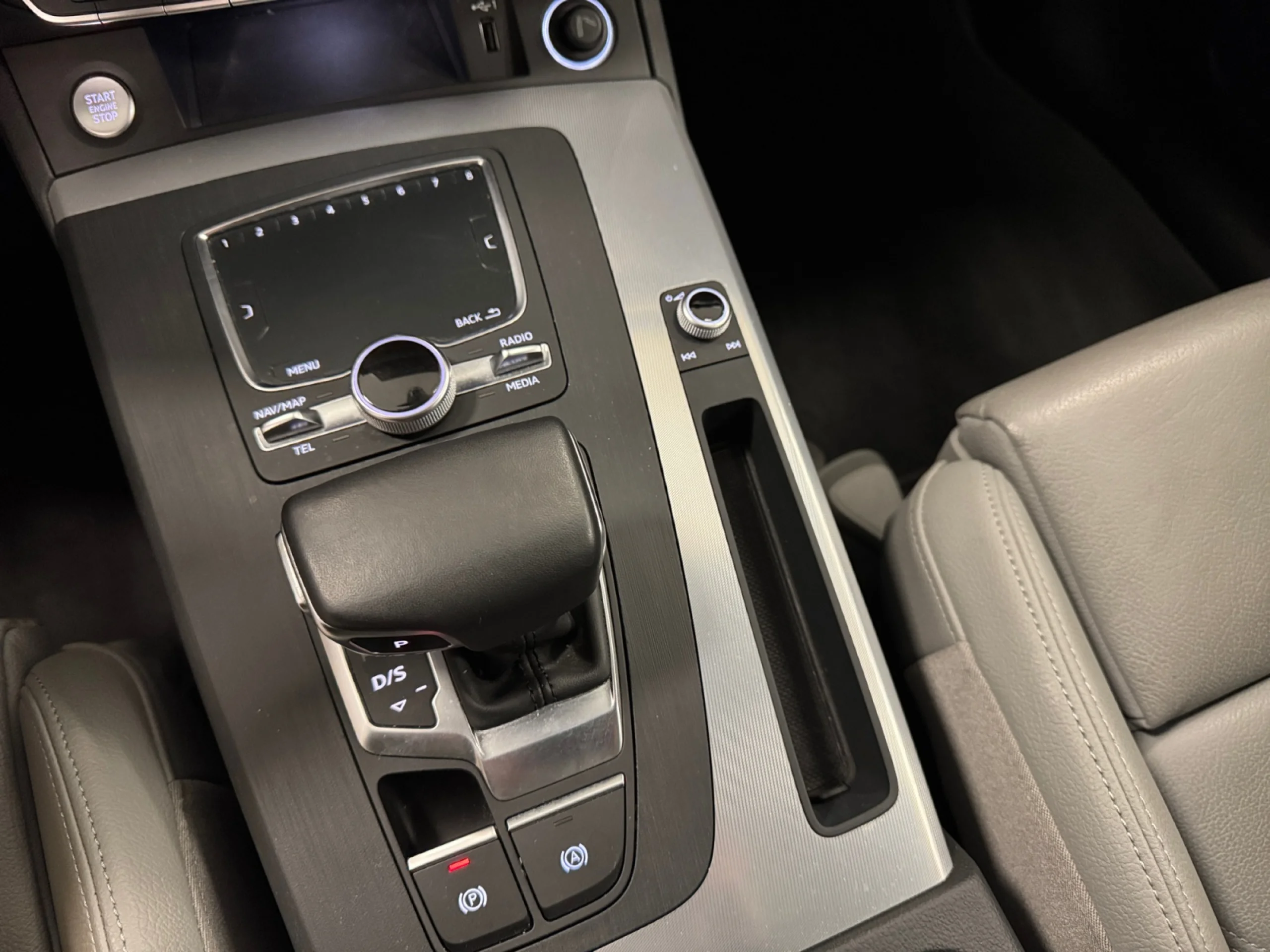 AUDI Q5 S LINE 55 TFSI E QUATTRO S TRONIC - Foto 14