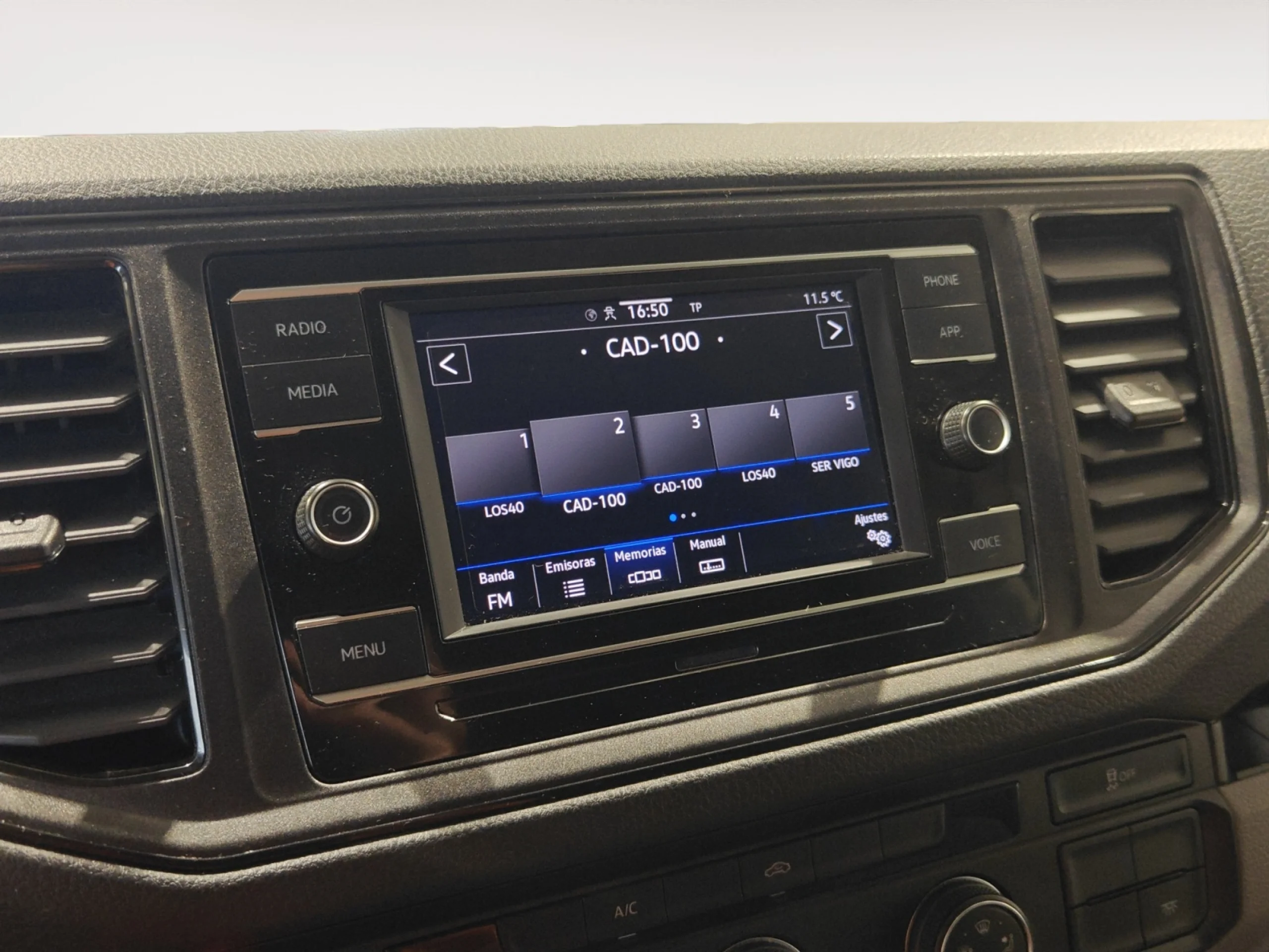 VOLKSWAGEN CRAFTER 35 FURGÓN BL TA L4H3 2.0TDI 103KW AUTO - Foto 14