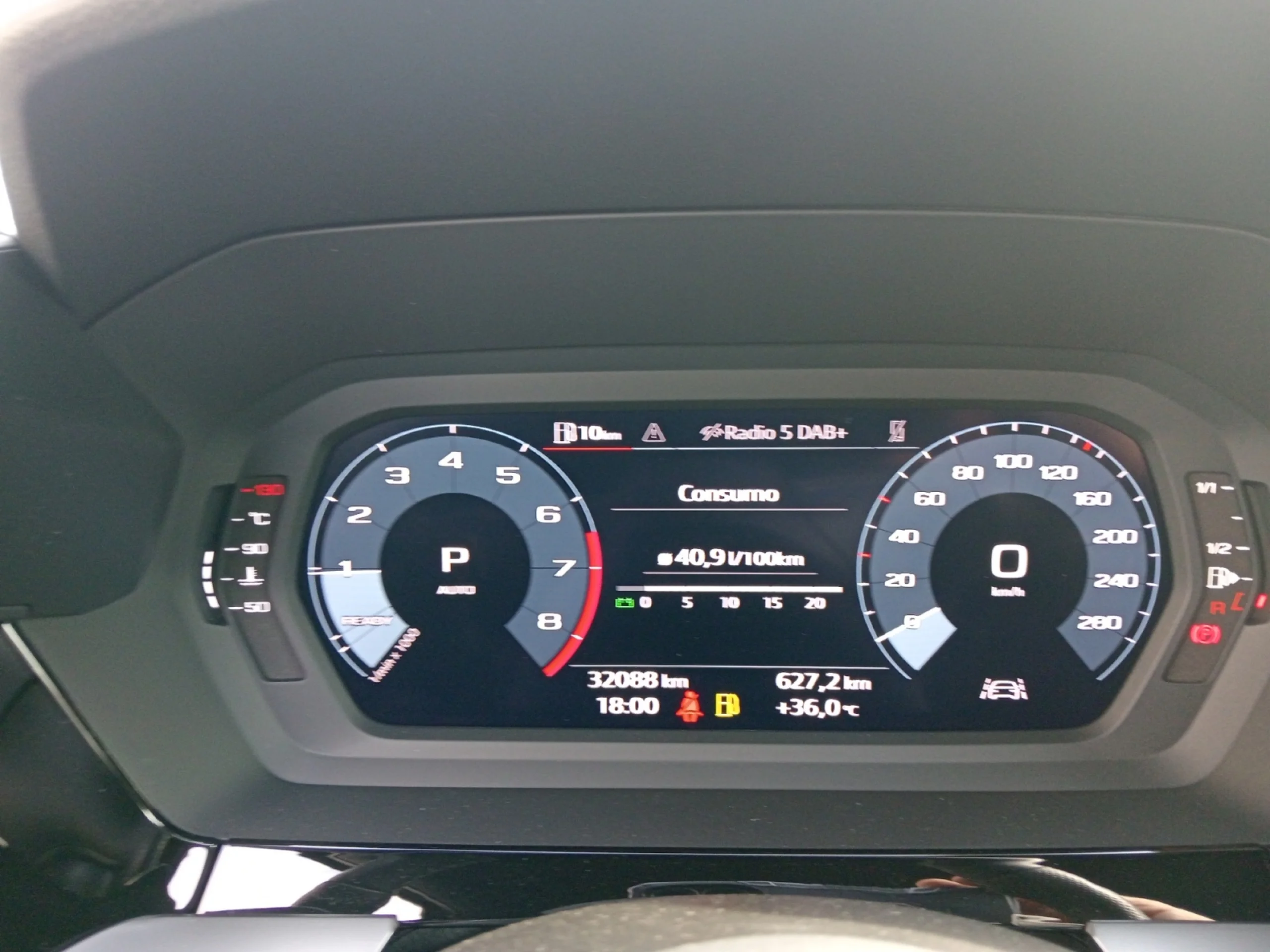 AUDI A3 SPORTBACK BLACK LINE 35 TFSI 110KW S TRO - Foto 10