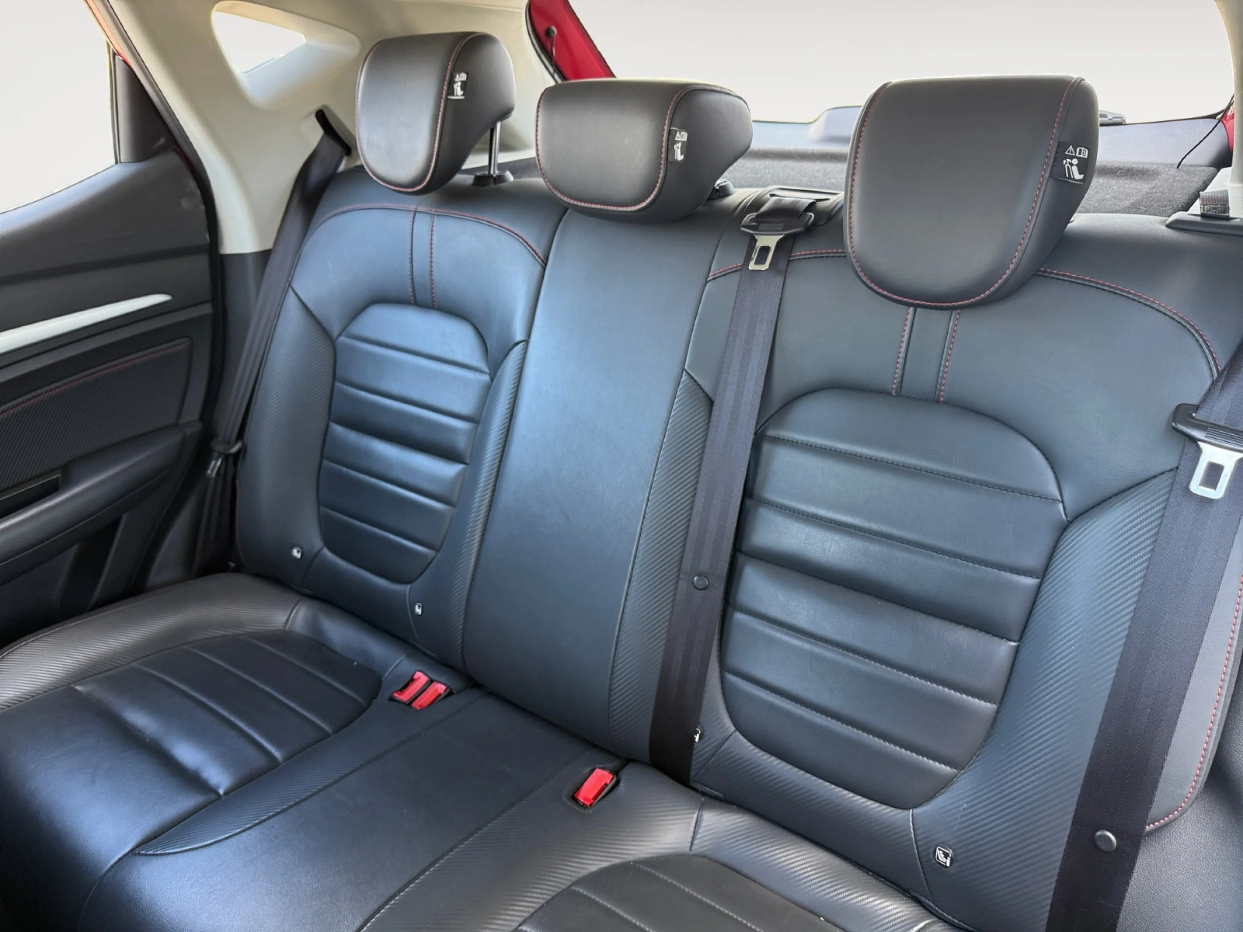 MG Zs 1.0T LUXURY - Foto 6