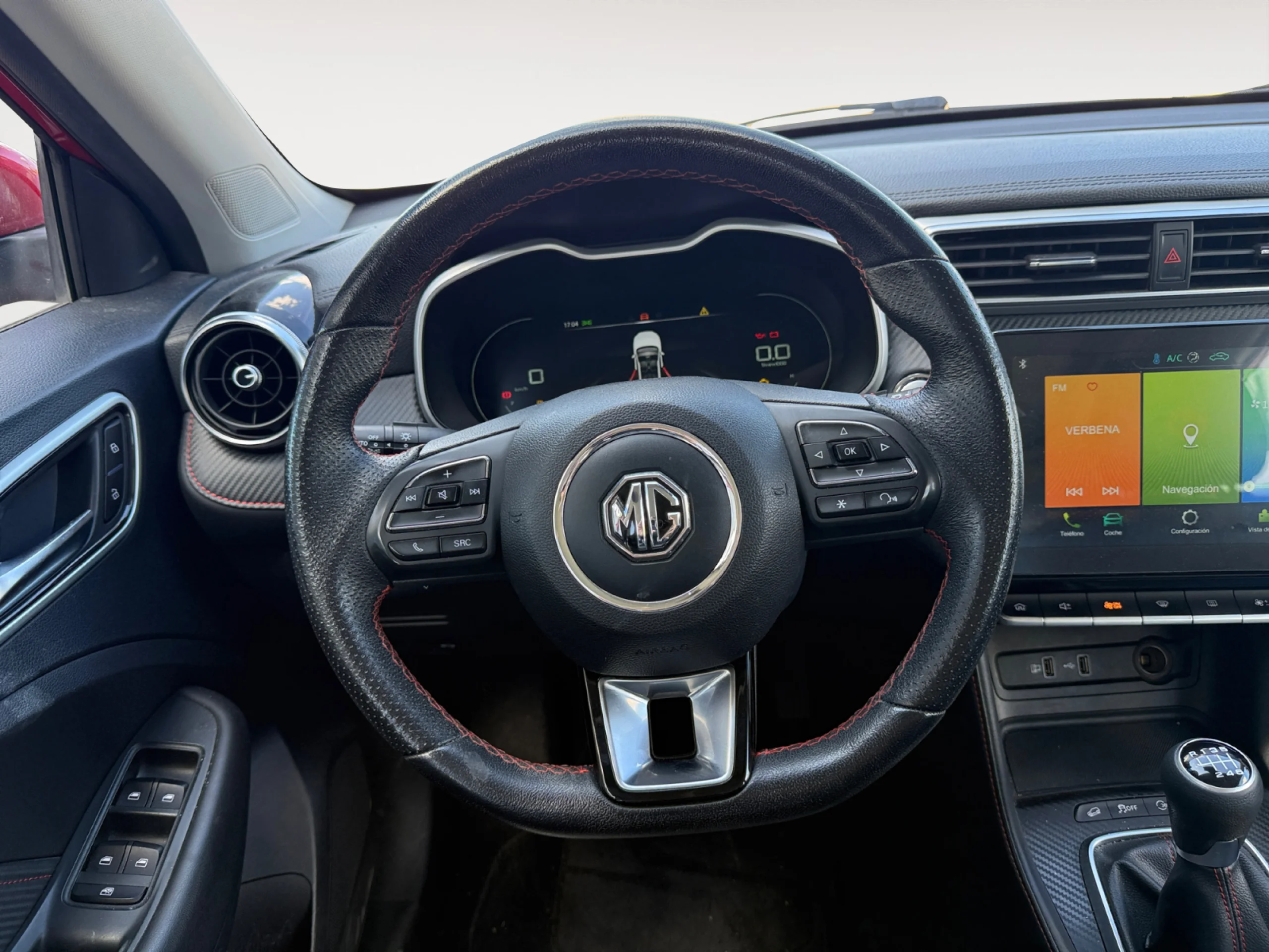 MG Zs 1.0T LUXURY - Foto 11