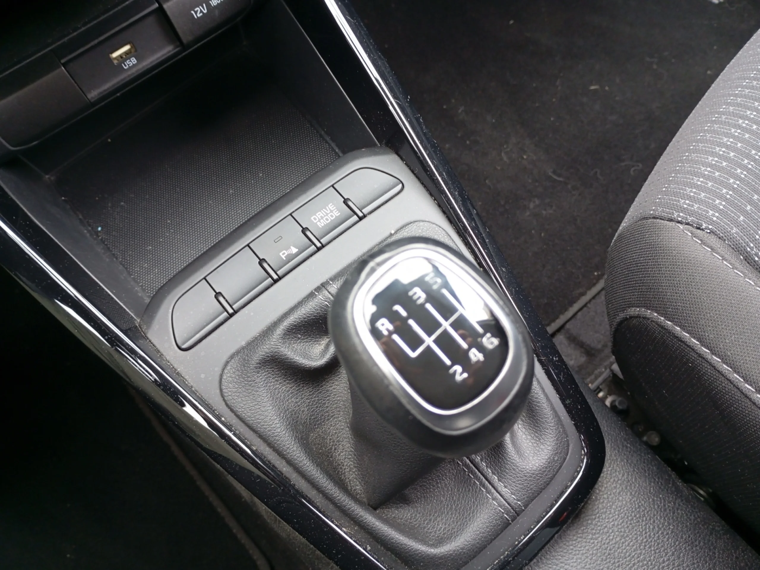 KIA STONIC 1.0 T GDI 88KW (120CV) MHEV IMT DRIVE - Foto 13