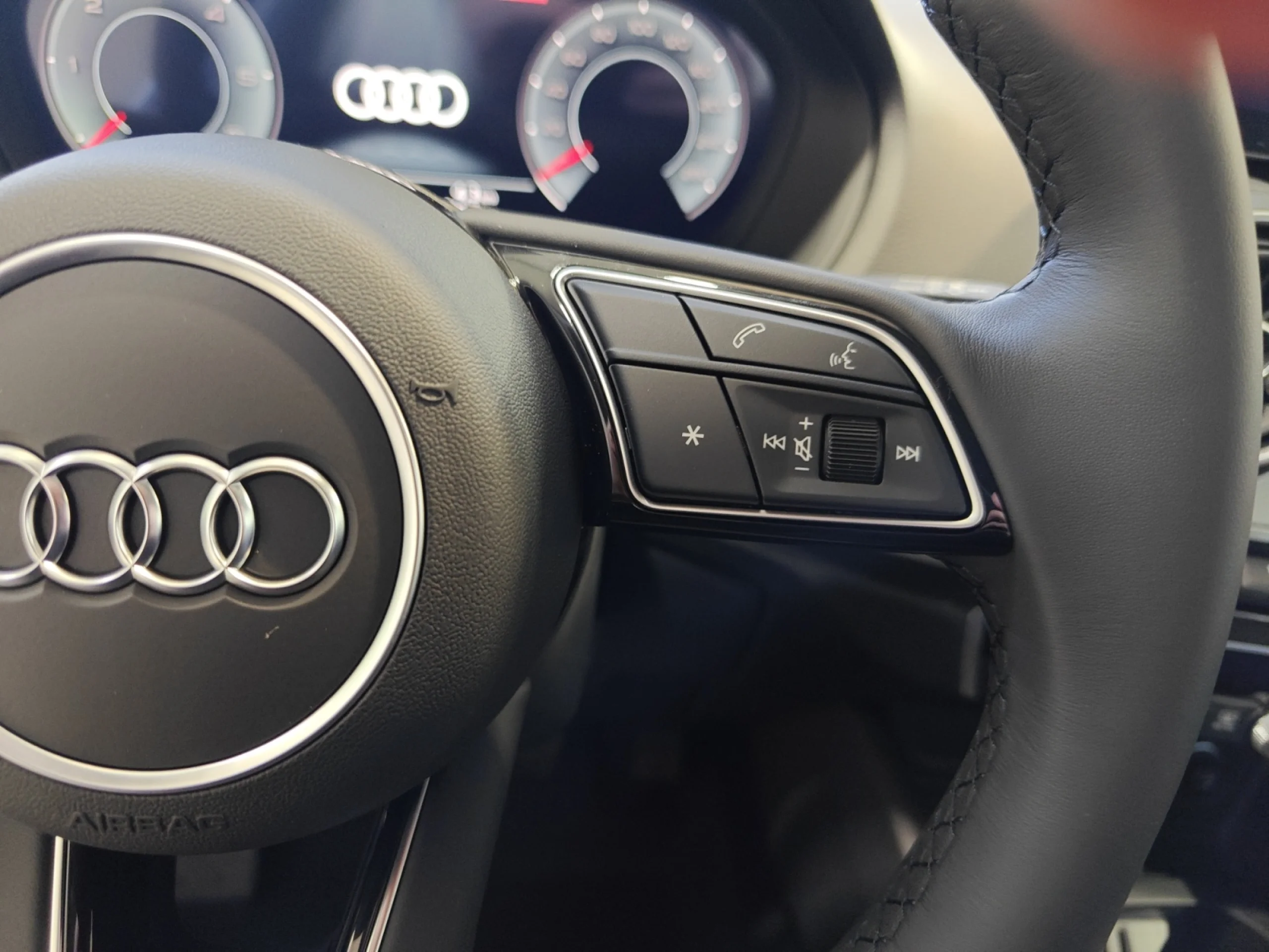 AUDI Q2 ADVANCED 30 TDI 85KW (116CV) - Foto 10