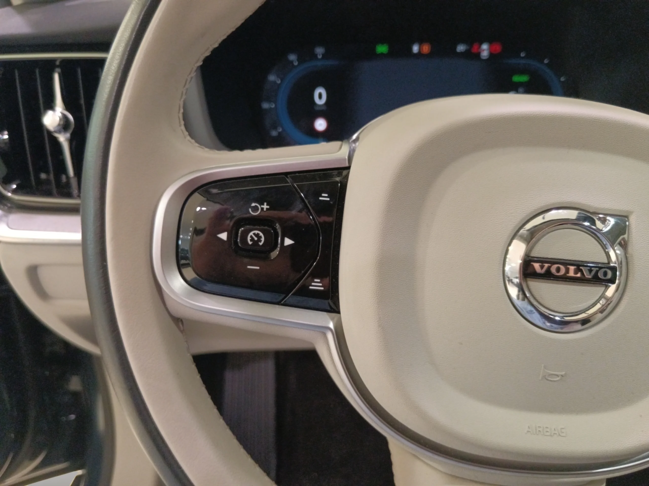 VOLVO V60 2.0 T6 AWD RECHARGE PLUS DARK AUTO - Foto 12