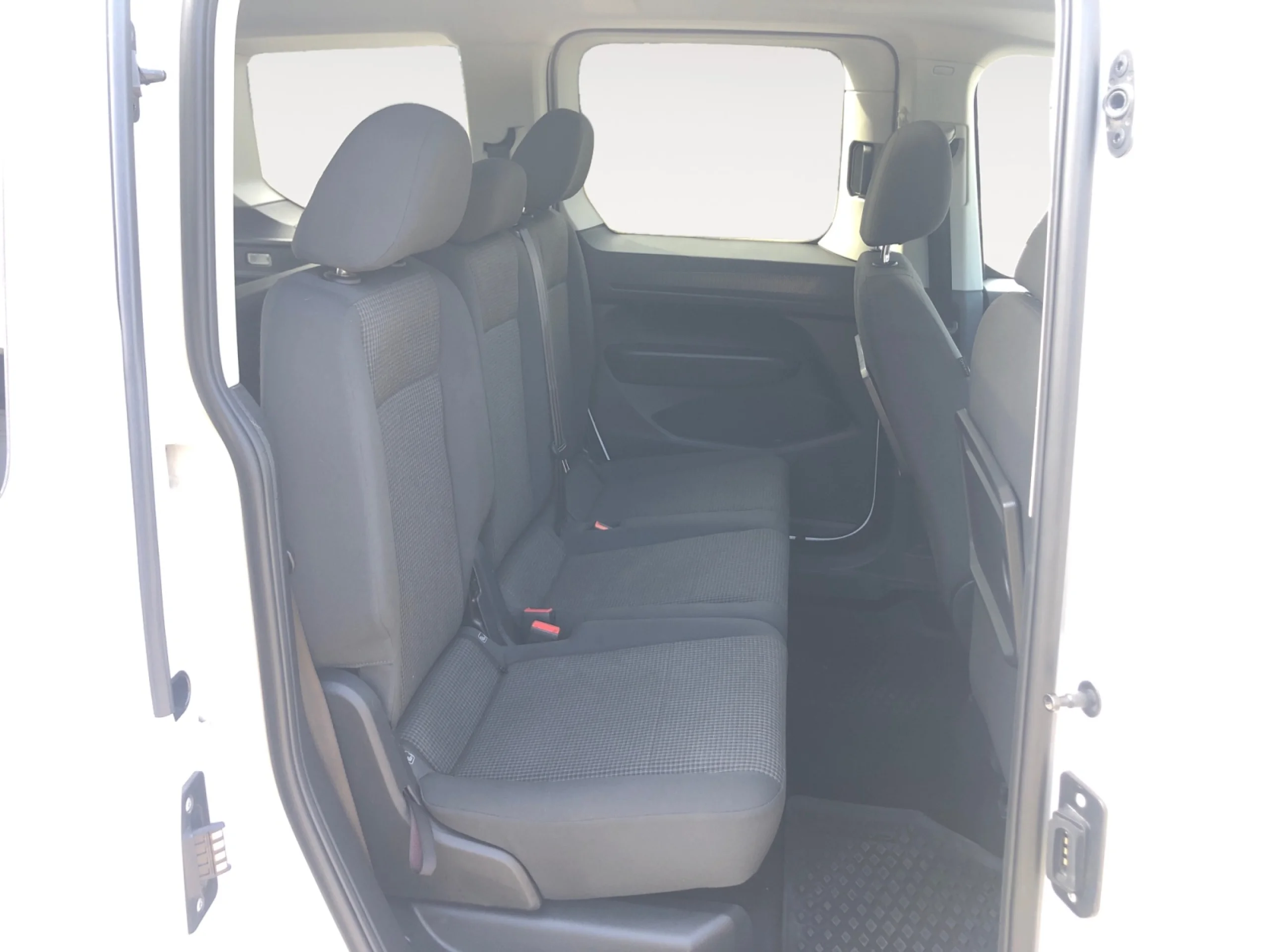 VOLKSWAGEN CADDY OUTDOOR 2.0 TDI 90KW (122CV) - Foto 6