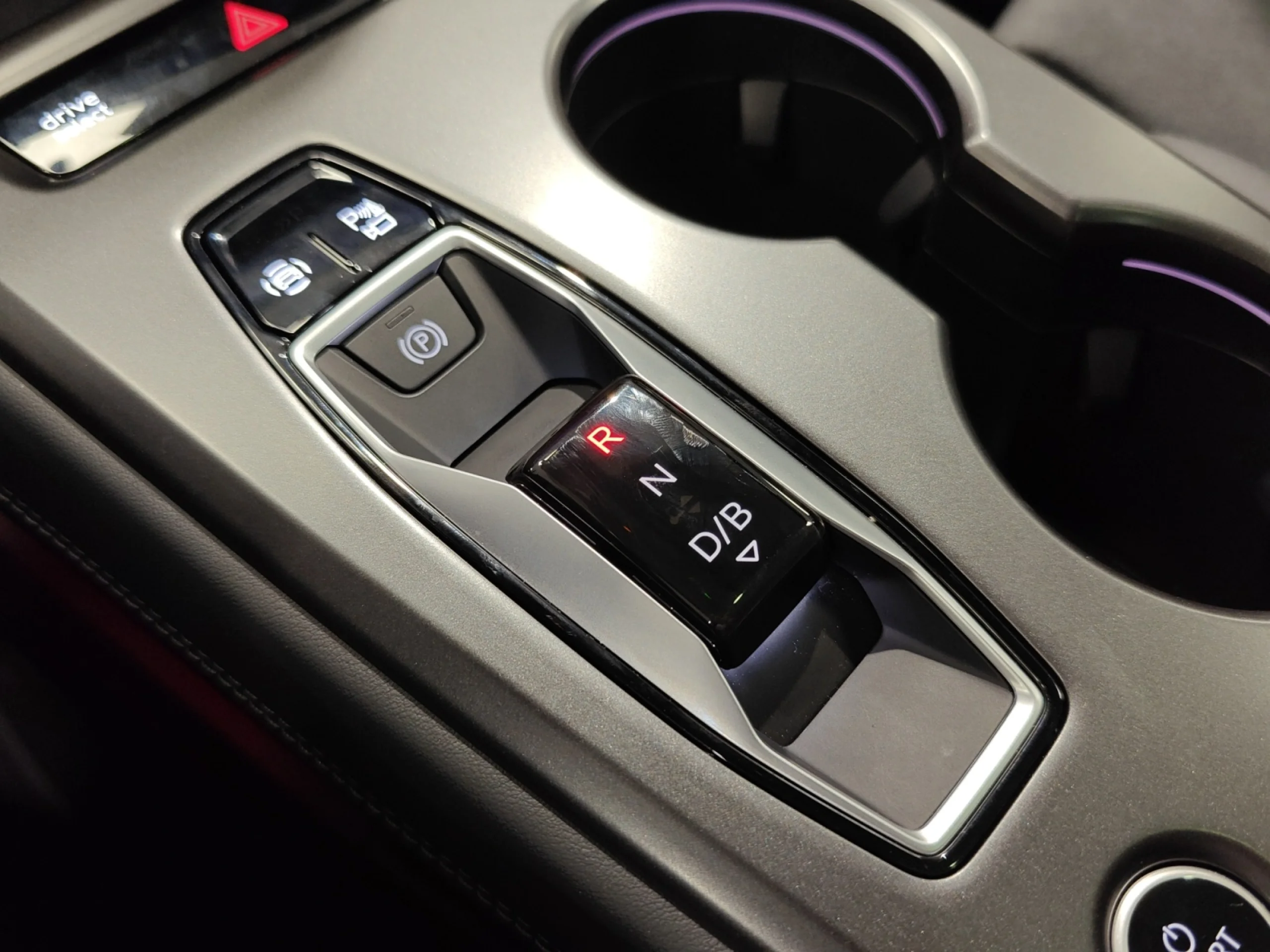 AUDI Q4 Q4 SPORTBACK LAUNCH EDITION E TRON PERFORMANCE  210,00 KW 77,0 KWH - Foto 17
