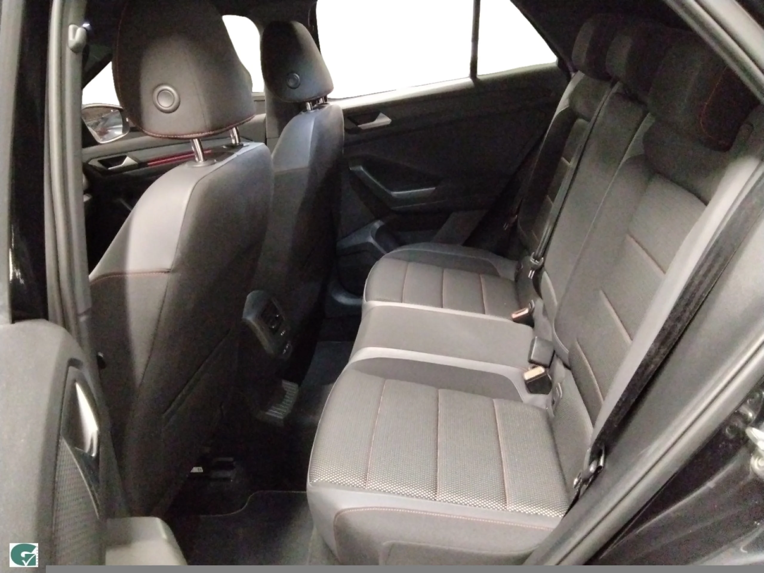 VOLKSWAGEN T ROC SPORT 1.5 TSI 110KW (150CV) DSG - Foto 7