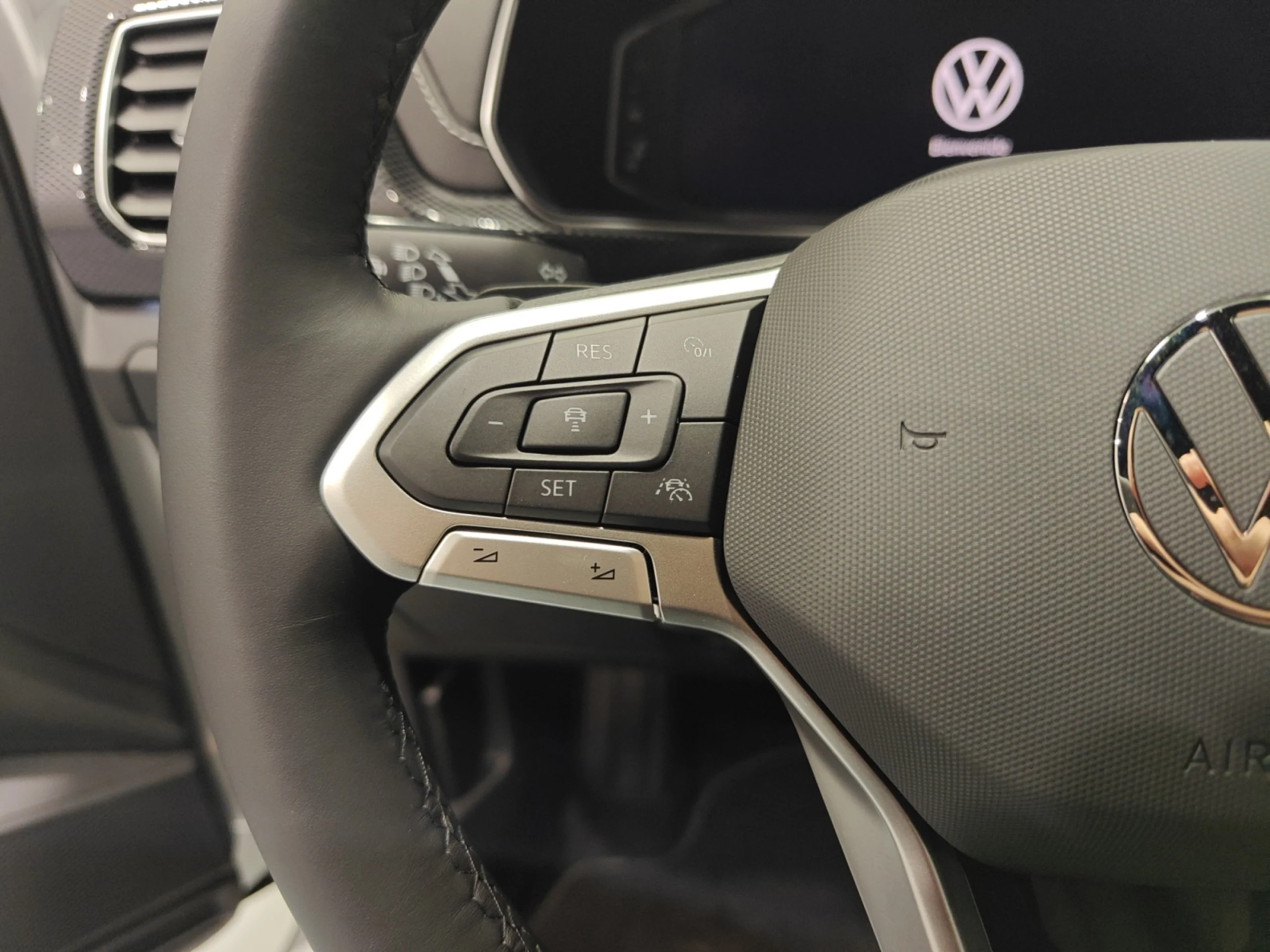 VOLKSWAGEN T CROSS R LINE 1.0 TSI 85KW (116CV) DSG - Foto 11