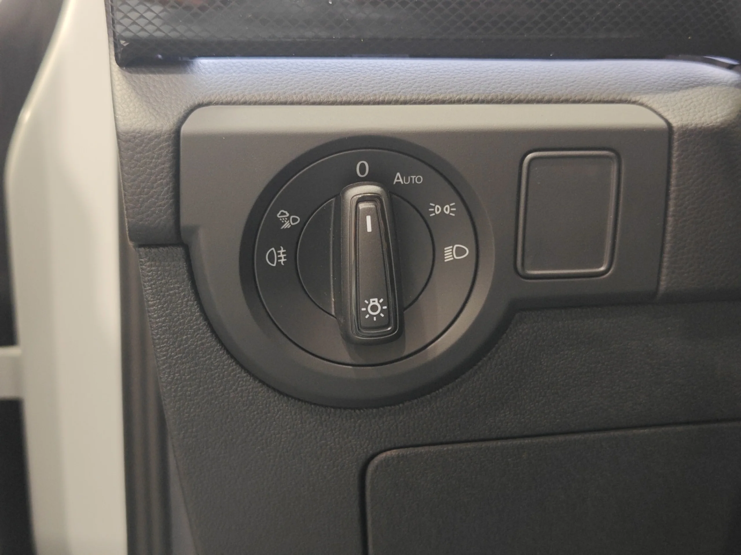 VOLKSWAGEN T CROSS R LINE 1.0 TSI 85KW (116CV) DSG - Foto 12