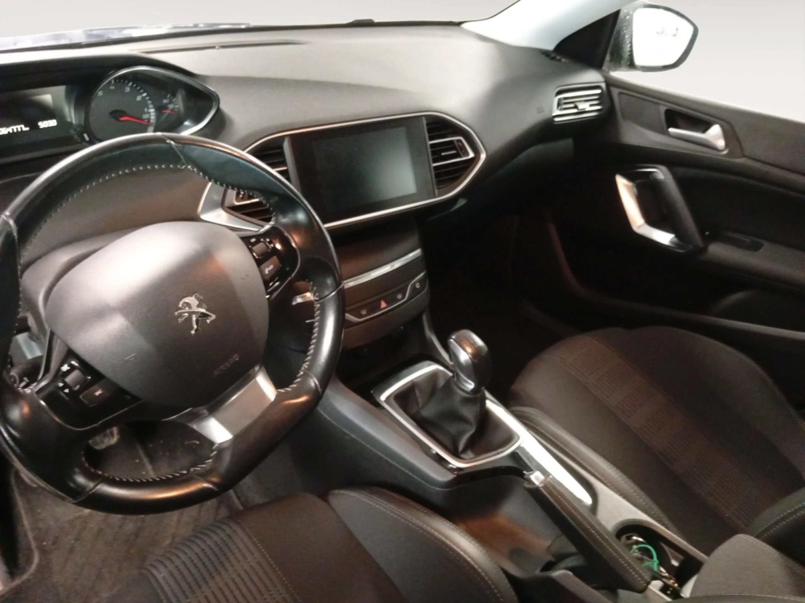 PEUGEOT 308 1.2 110CV - Foto 10