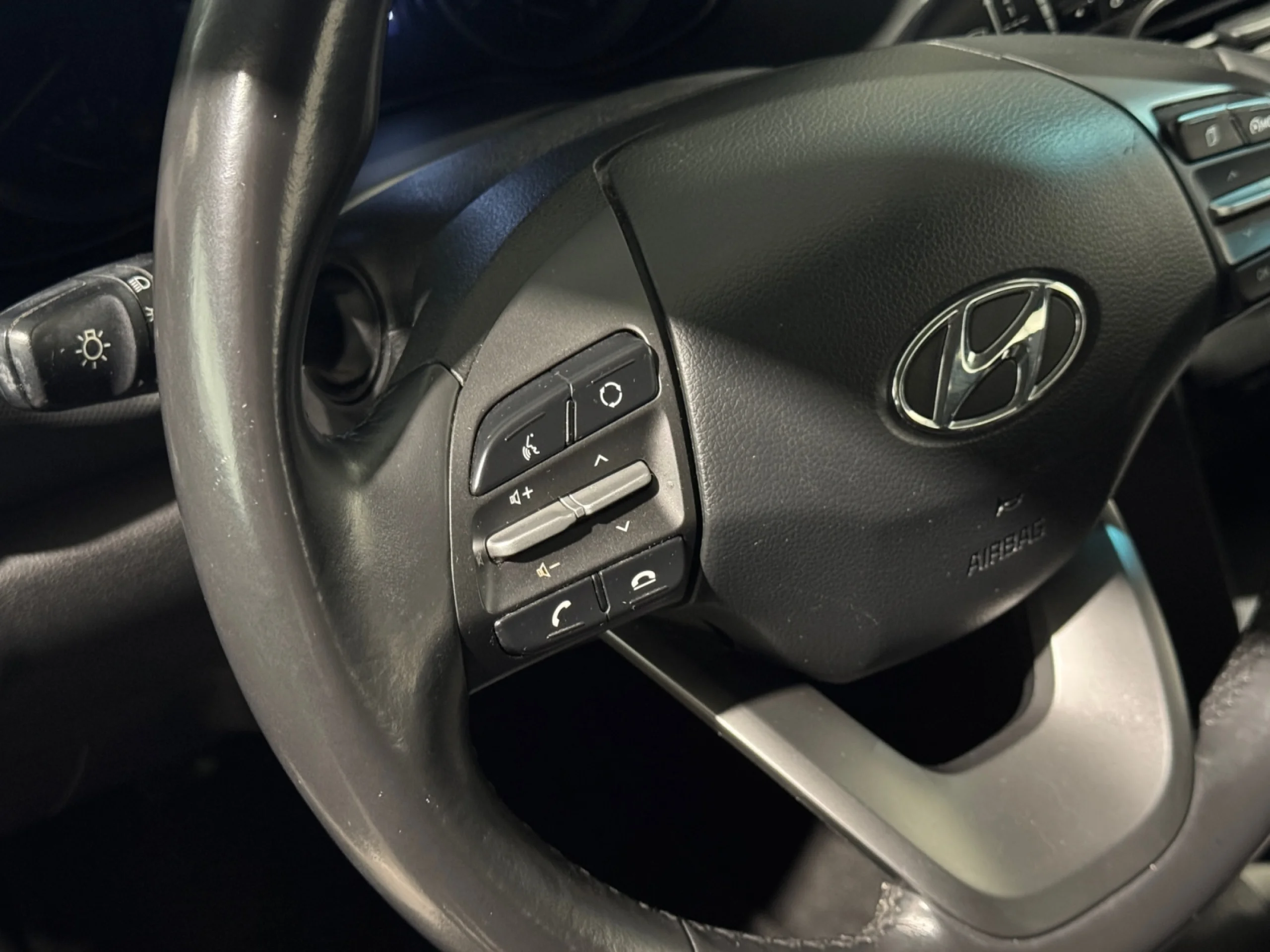 HYUNDAI KONA 1.0 TGDI ESSENCE 4X2 - Foto 11