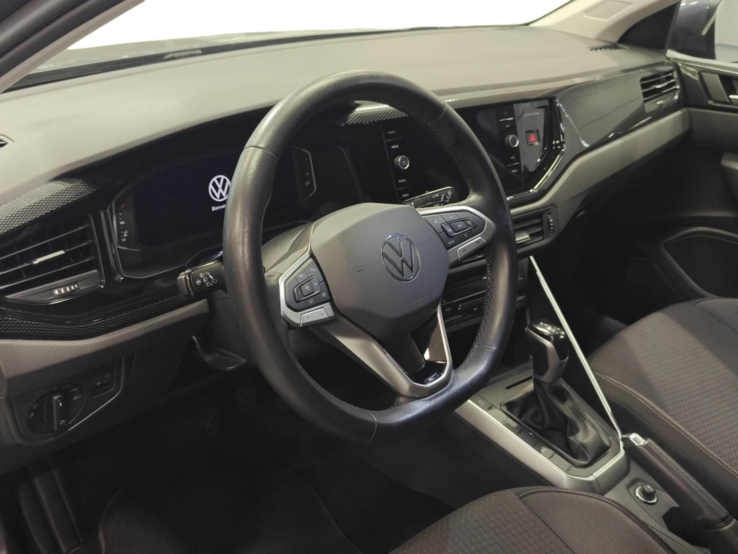 VOLKSWAGEN TAIGO LIFE 1.0 TSI 81KW (110CV) DSG - Foto 9