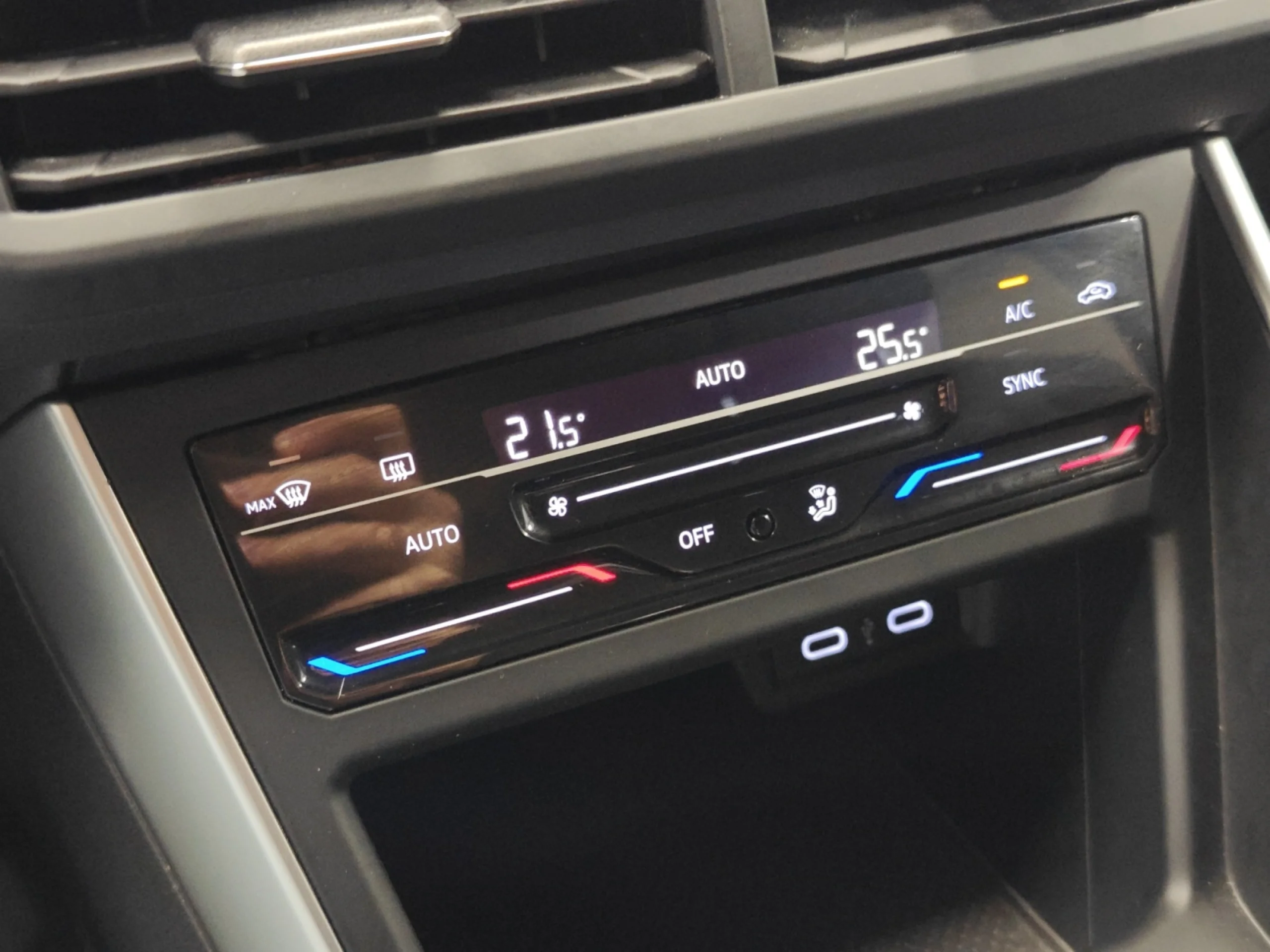 VOLKSWAGEN TAIGO LIFE 1.0 TSI 81KW (110CV) DSG - Foto 20