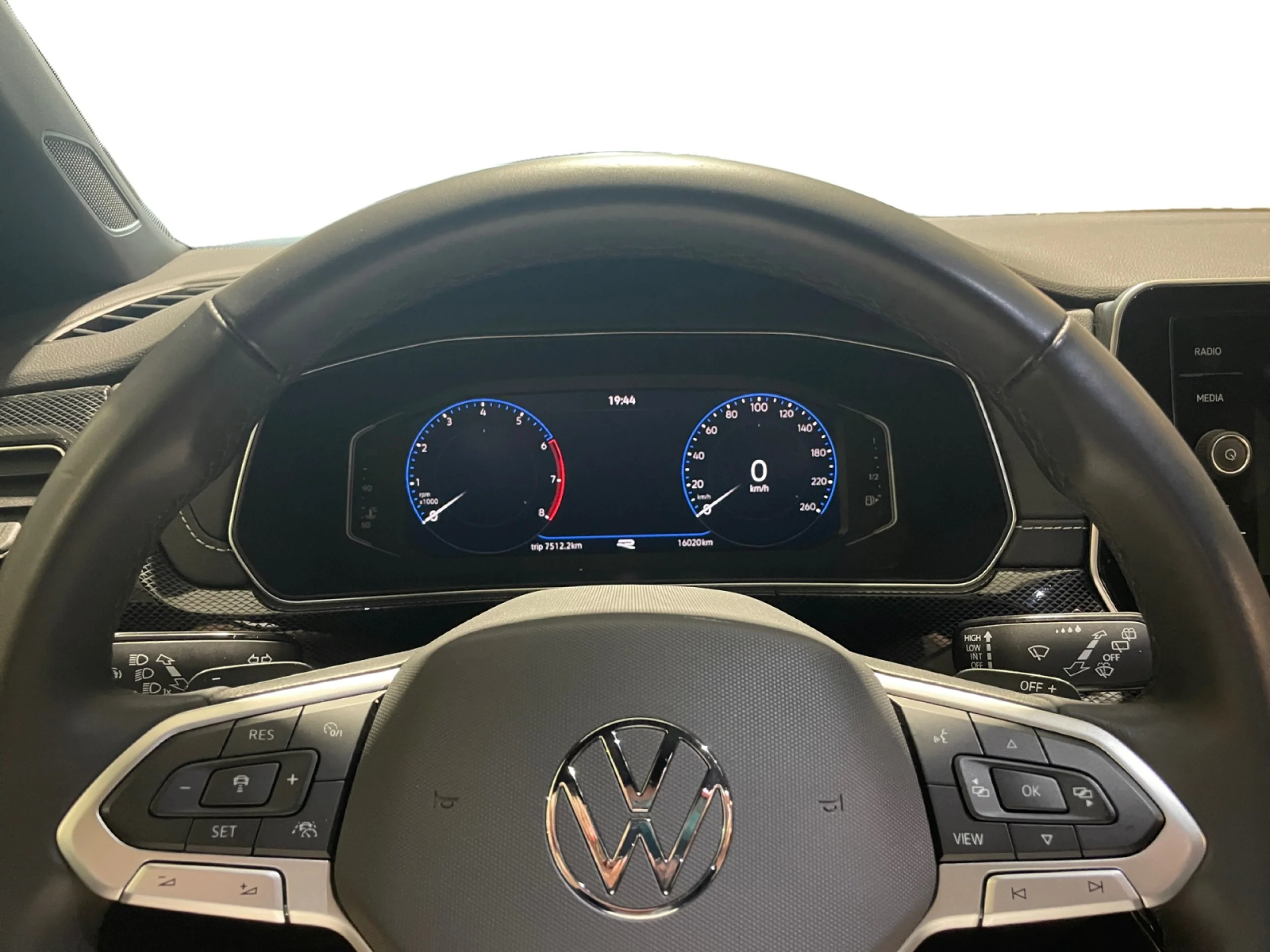 VOLKSWAGEN T CROSS R LINE 1.5 TSI 110KW (150CV) DSG - Foto 9