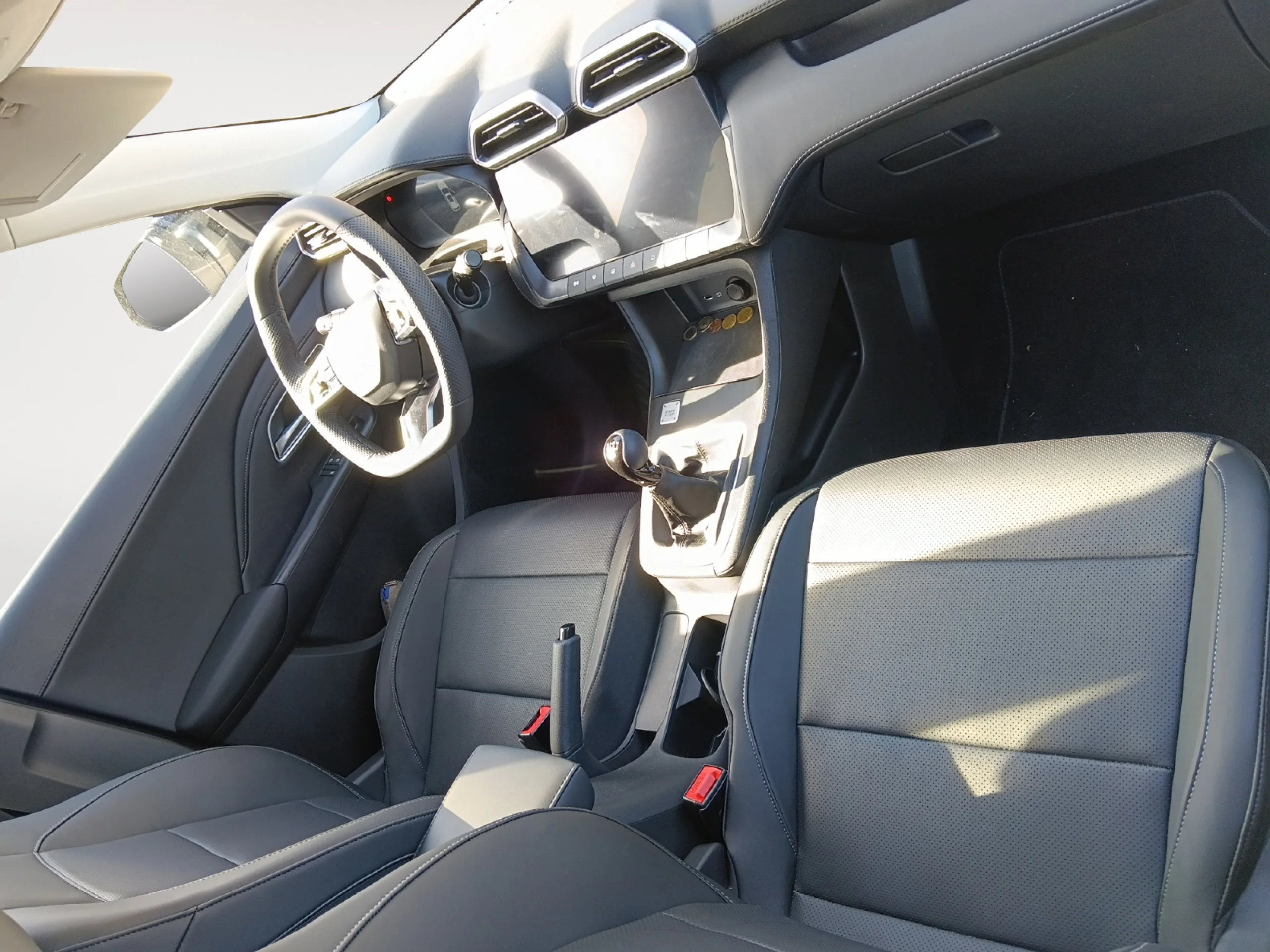 MG Zs 1.5 COMFORT - Foto 5