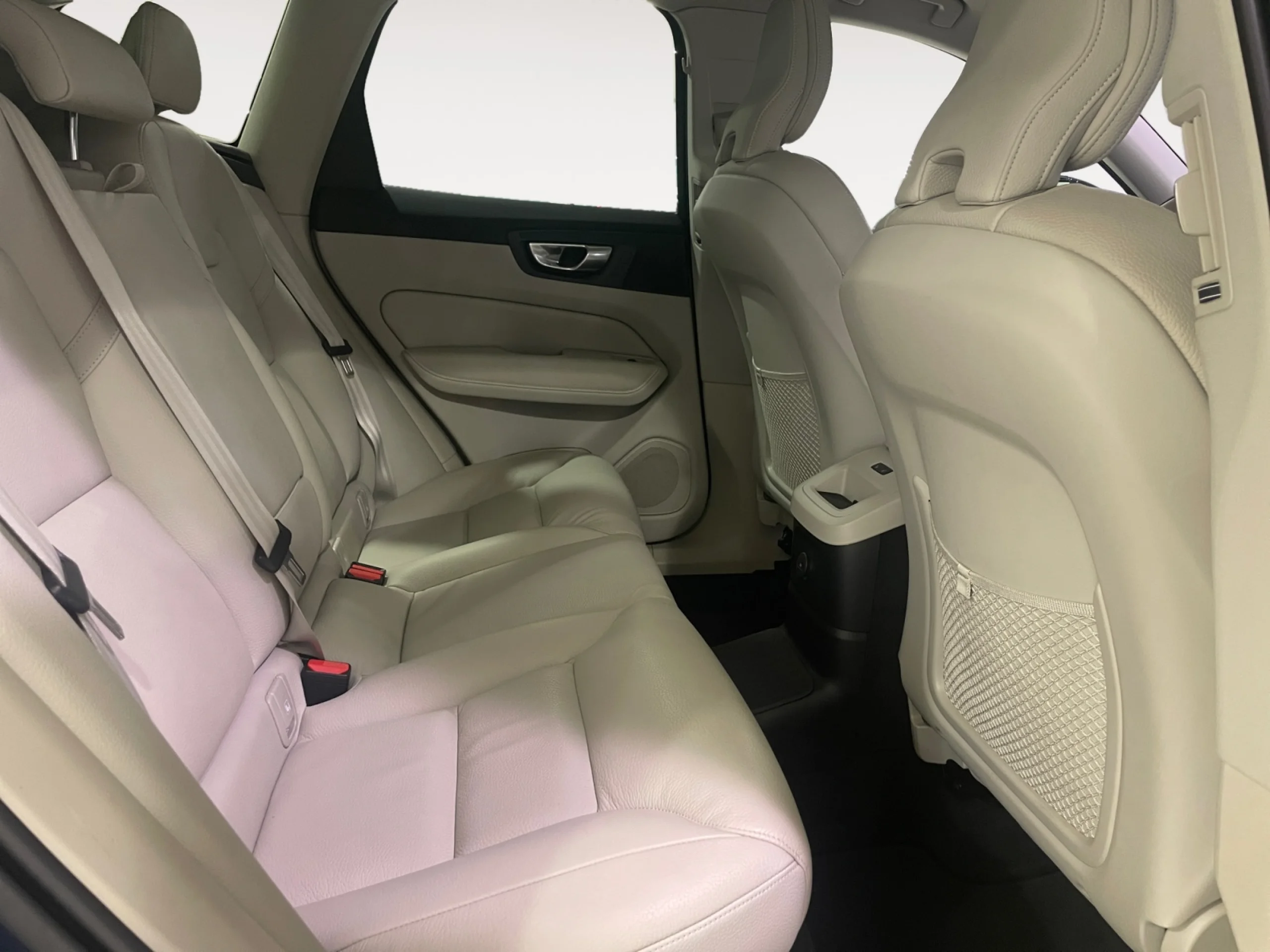 VOLVO XC60 2.0 T6 AWD RECHARGE PLUS DARK AUTO - Foto 6