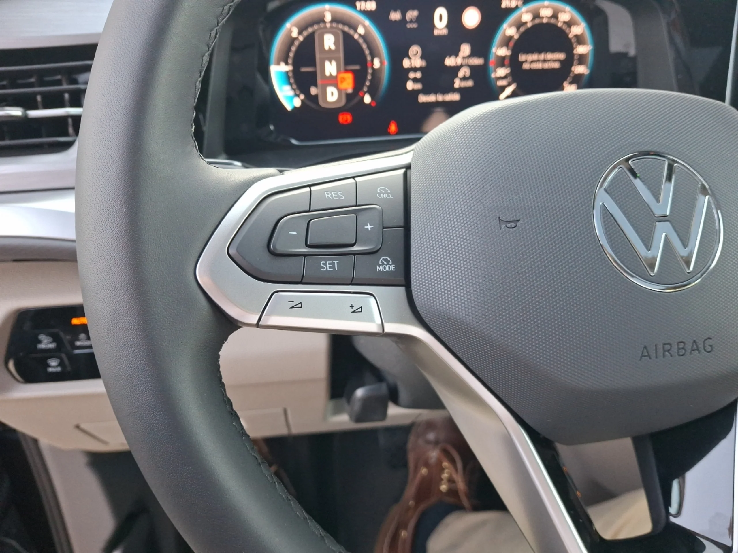 VW COMERCIALES Multivan MULTIVAN   LIFE    2.0 TDI 110 KW (150 CV) DSG 7 VEL. - Foto 10