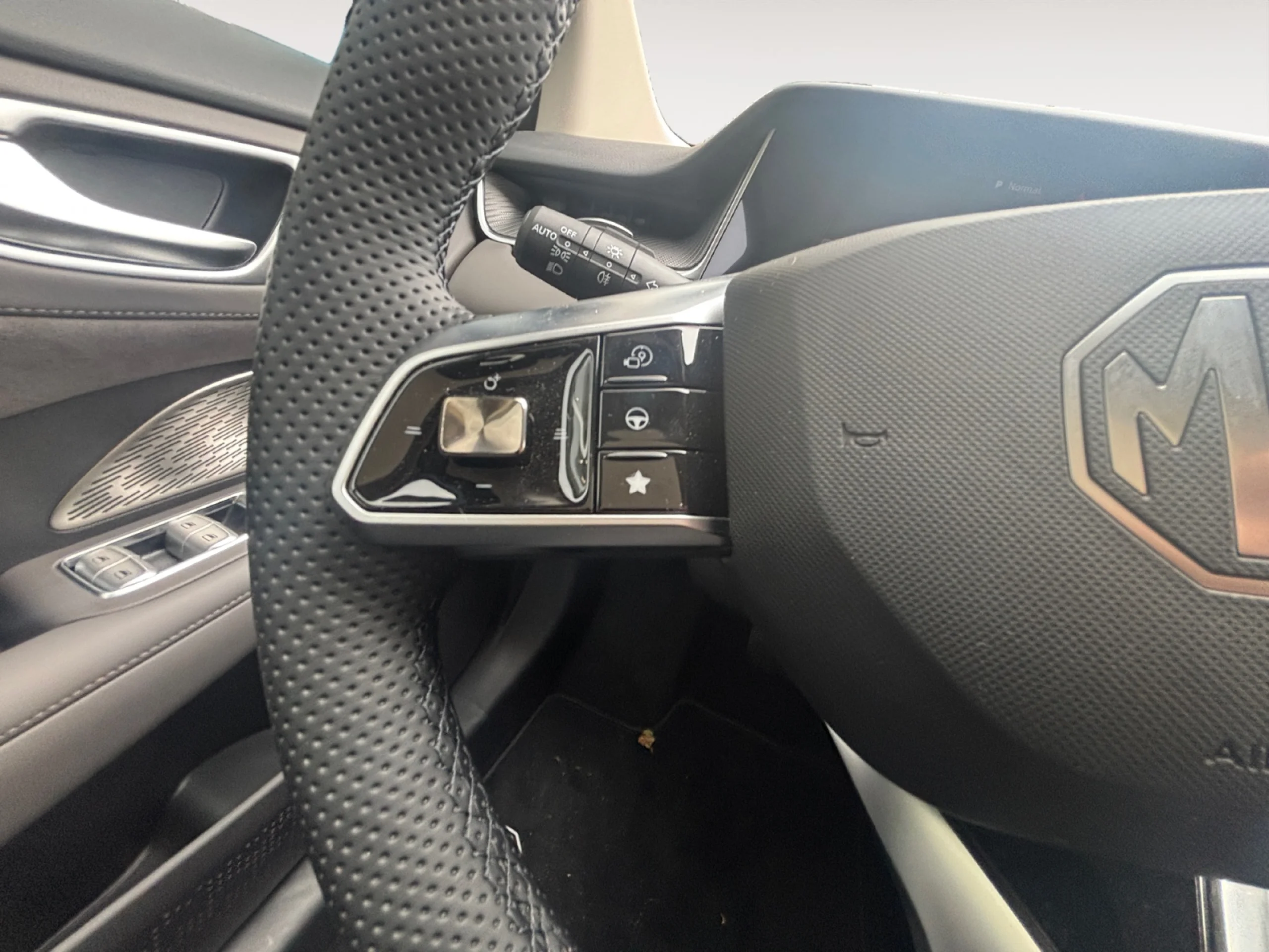 MG MGS6 MG S6 EDU 77KWH EDU 2WD LUX LHD O3 SUNROOF DARK BLUE - Foto 12