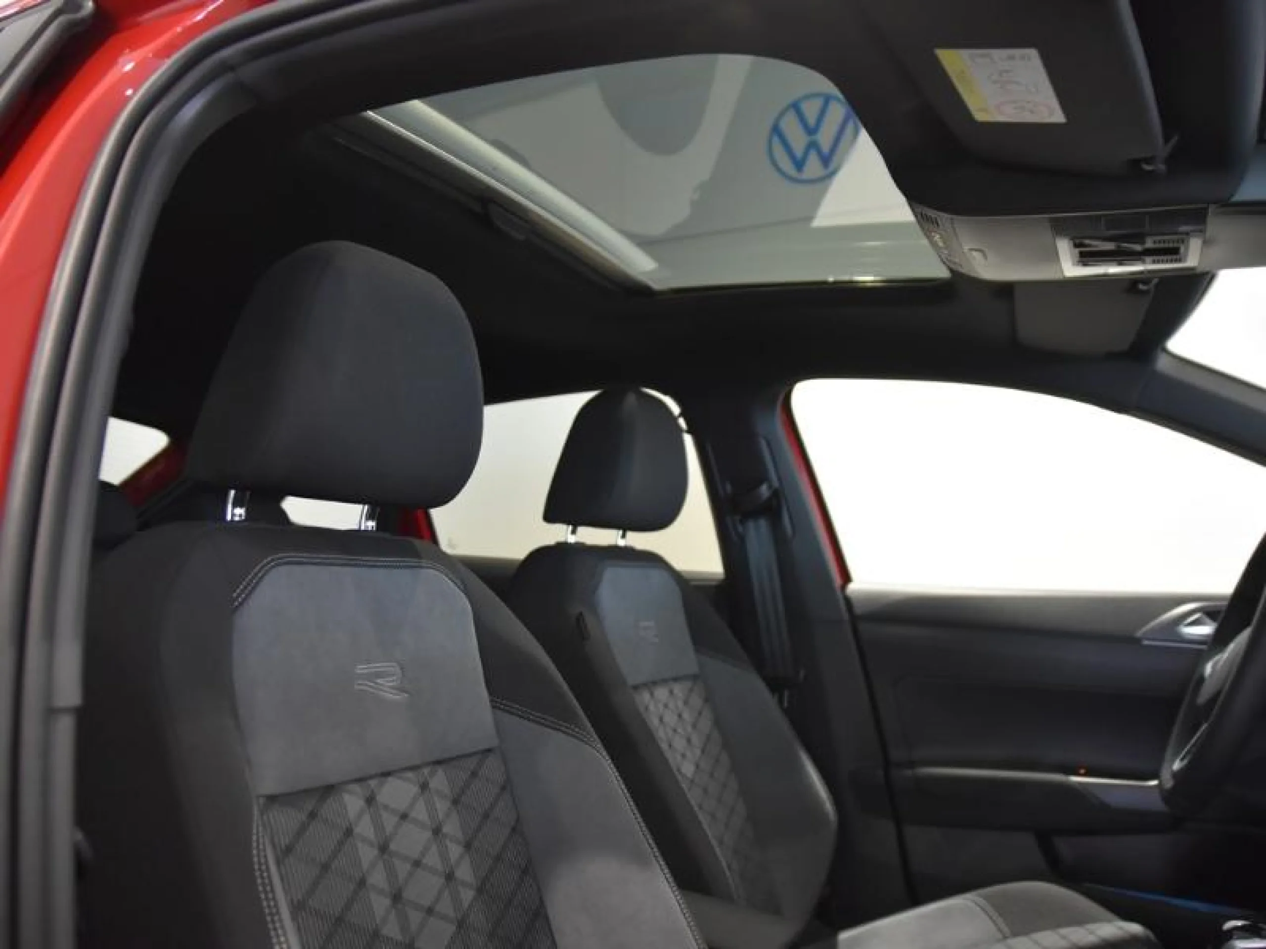 VOLKSWAGEN TAIGO TAIGO R LINE  1.0 TSI 85 KW (116 CV )  AUTOMÁTICO DSG 7 VEL. - Foto 9