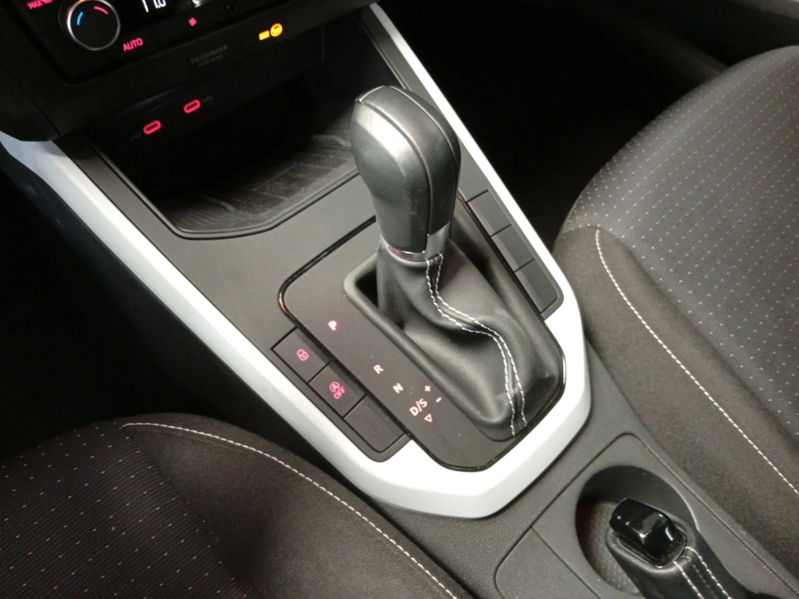SEAT ARONA 1.0 TSI 85KW DSG STYLE SPECIAL EDITION - Foto 14
