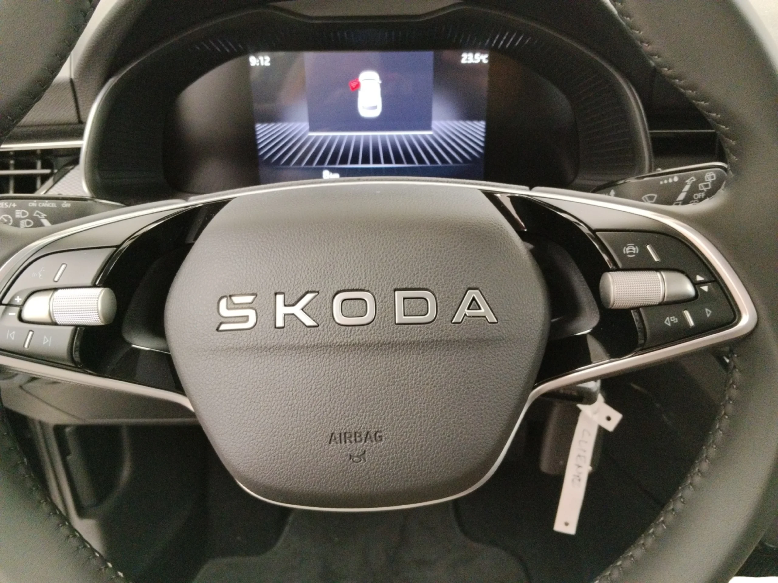 SKODA KAMIQ 1.0 TSI 85KW (115CV) GO - Foto 9