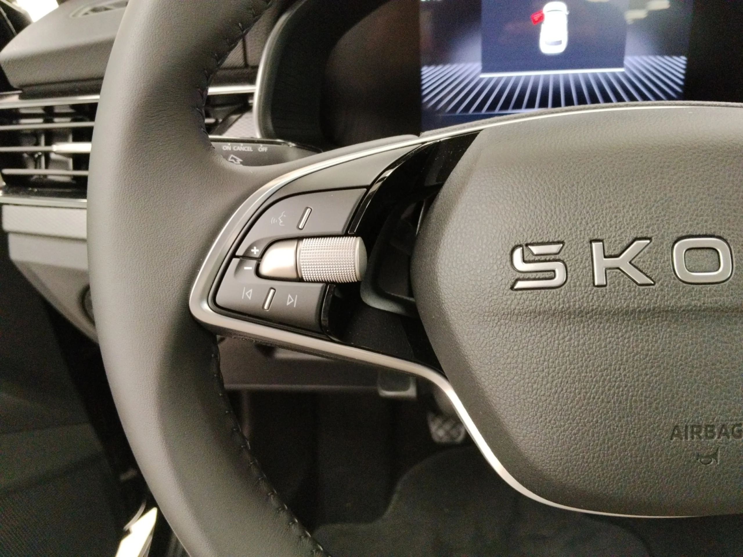 SKODA KAMIQ 1.0 TSI 85KW (115CV) GO - Foto 11