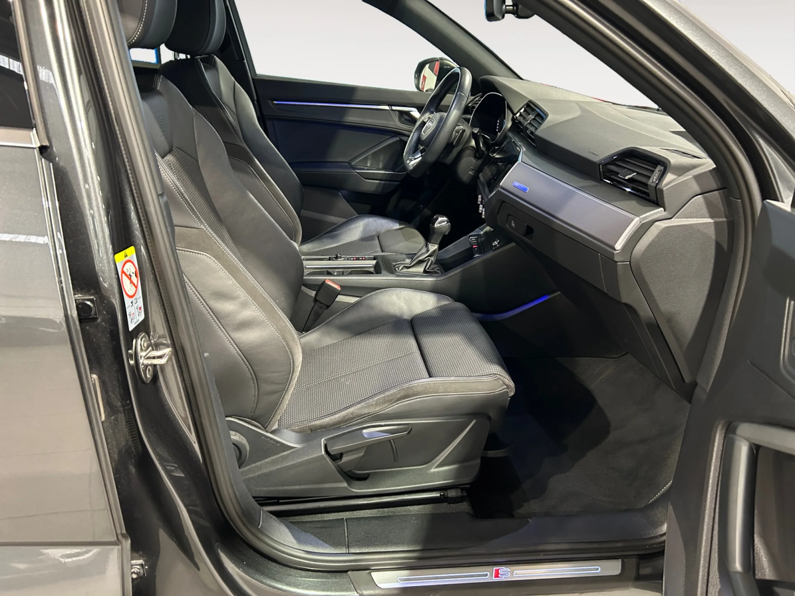 AUDI Q3 SPORTBACK S LINE 35 TDI 110KW (150CV) S TRONIC - Foto 5