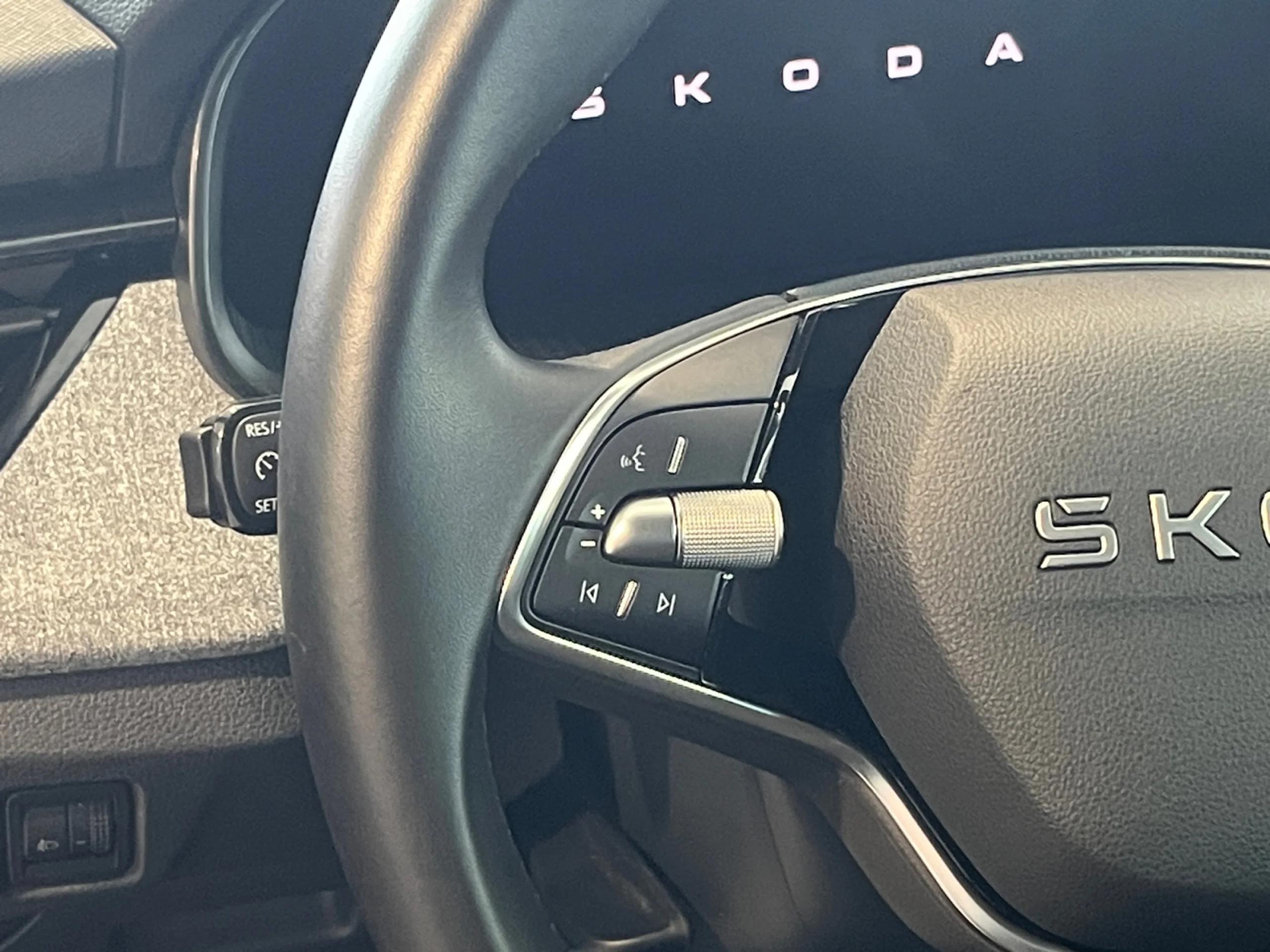 SKODA KAMIQ 1.0 TSI 85KW (115CV) SELECTION - Foto 11