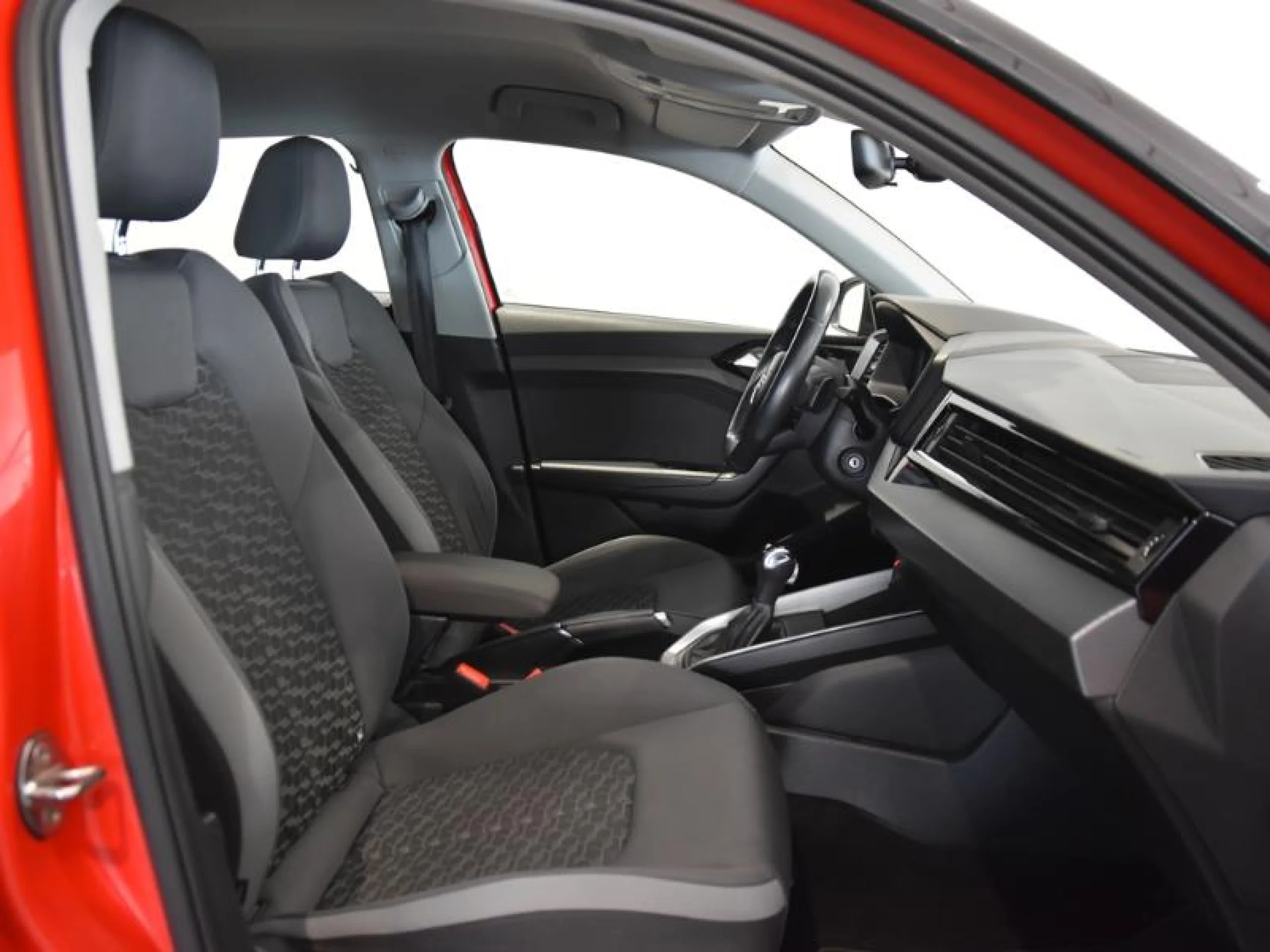 AUDI A1 SPORTBACK ADRENALIN 30 TFSI 85KW (116CV) - Foto 6