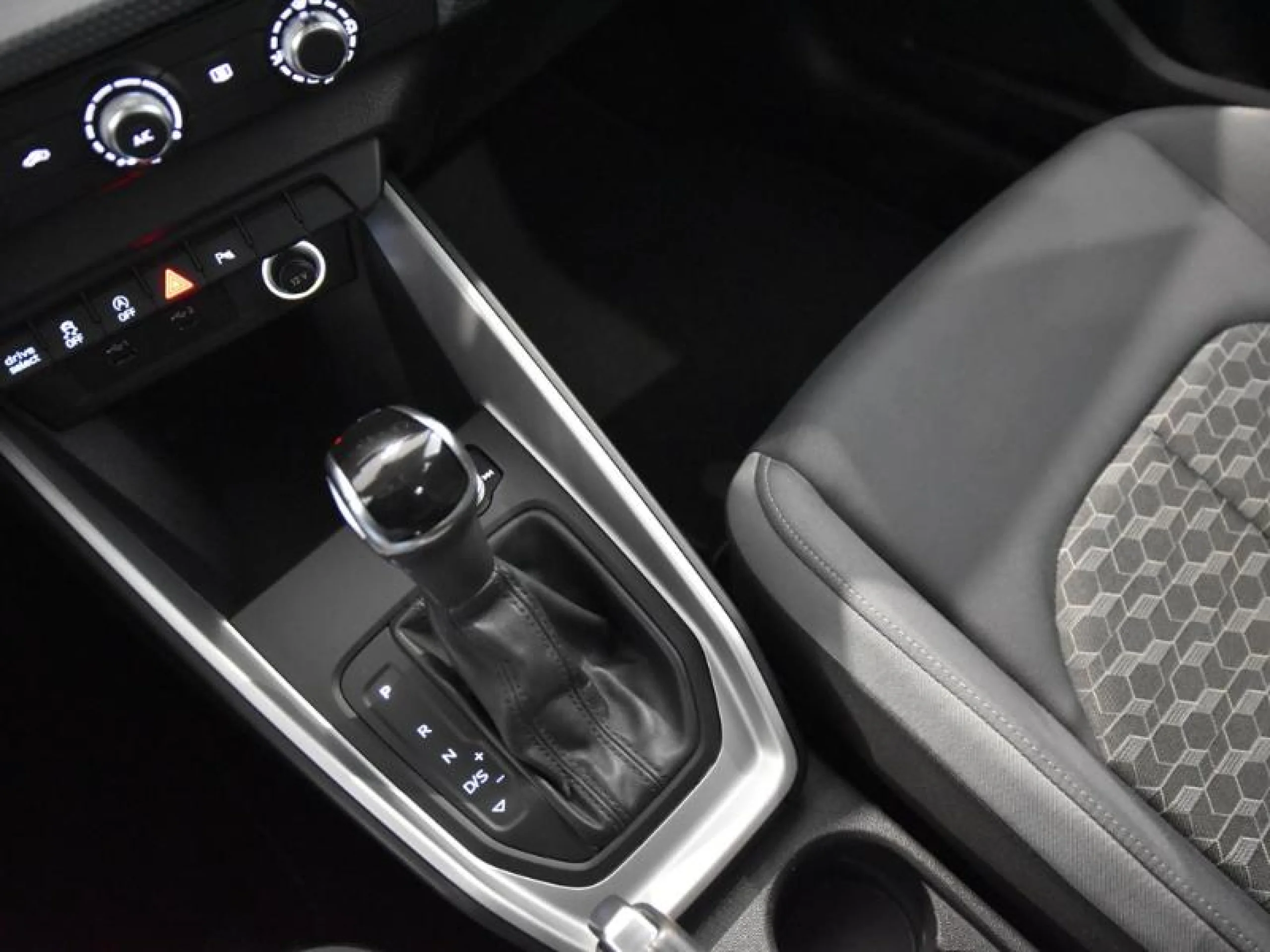 AUDI A1 SPORTBACK ADRENALIN 30 TFSI 85KW (116CV) - Foto 10