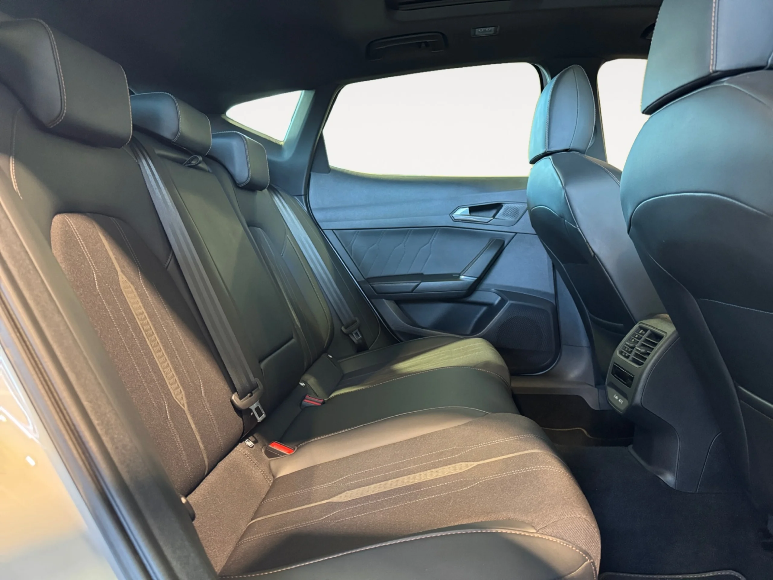 CUPRA FORMENTOR 1.5 TSI 110KW (150 CV) DSG - Foto 6
