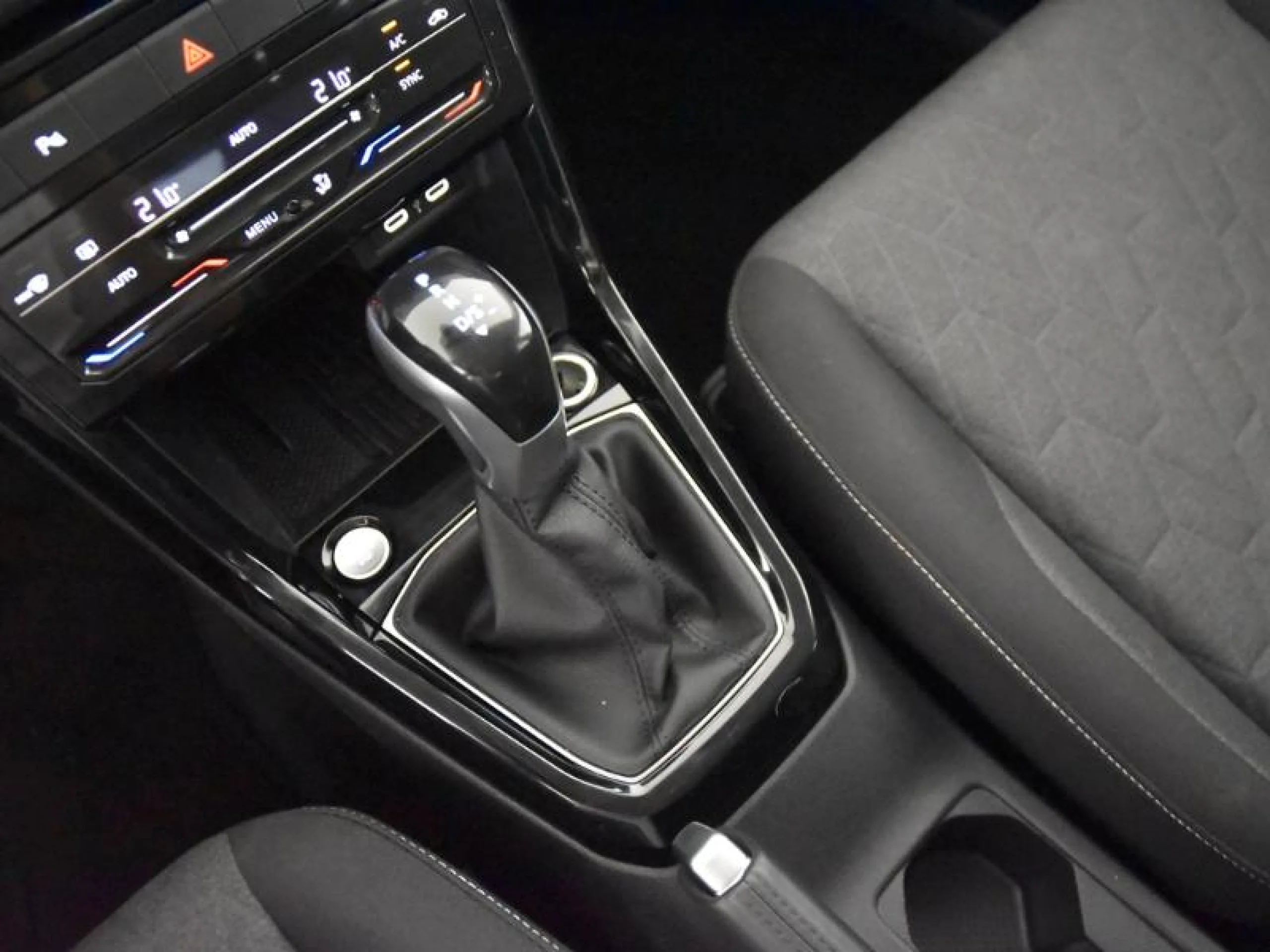VOLKSWAGEN T CROSS T CROSS MÁS  1.0 TSI 85 KW (116 CV)  AUTOMÁTICO DSG 7 VEL. - Foto 10