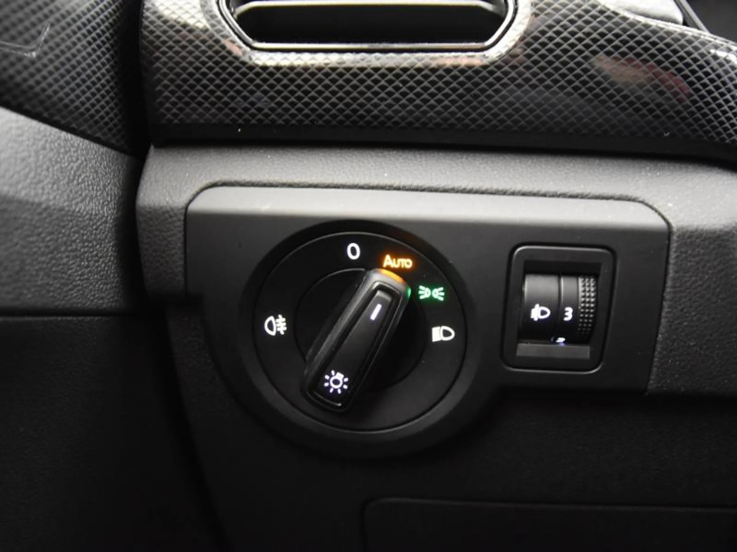 VOLKSWAGEN T CROSS ··MÁS·· 1.0 TSI 85KW (115CV) DSG - Foto 17