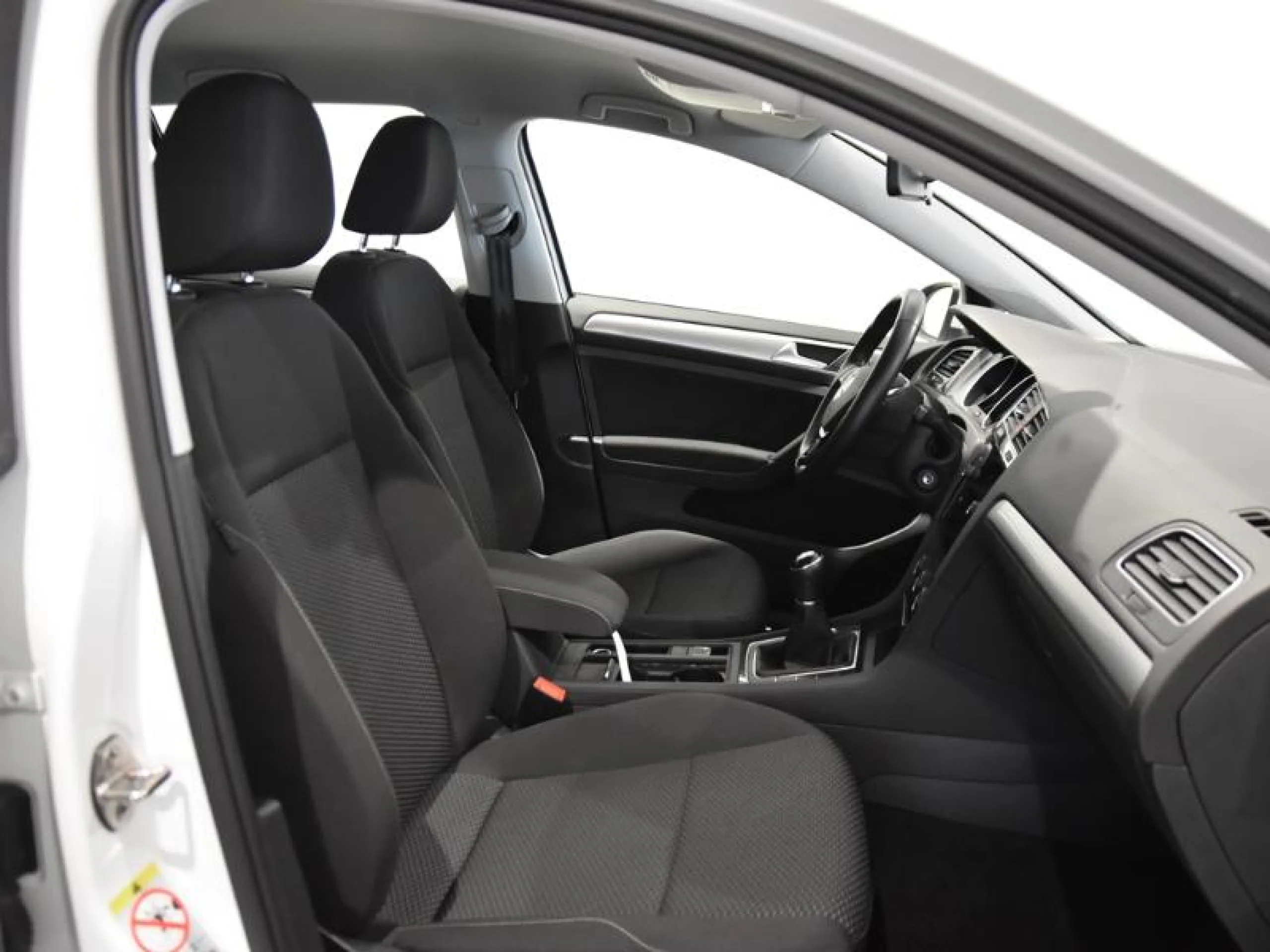 VOLKSWAGEN GOLF ADVANCE 1.5 TSI EVO 96KW (130CV) - Foto 5