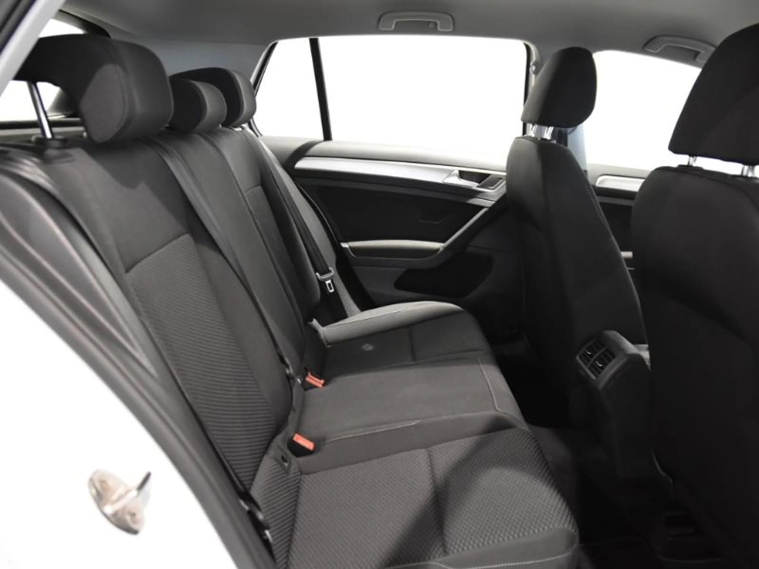 VOLKSWAGEN GOLF ADVANCE 1.5 TSI EVO 96KW (130CV) - Foto 6