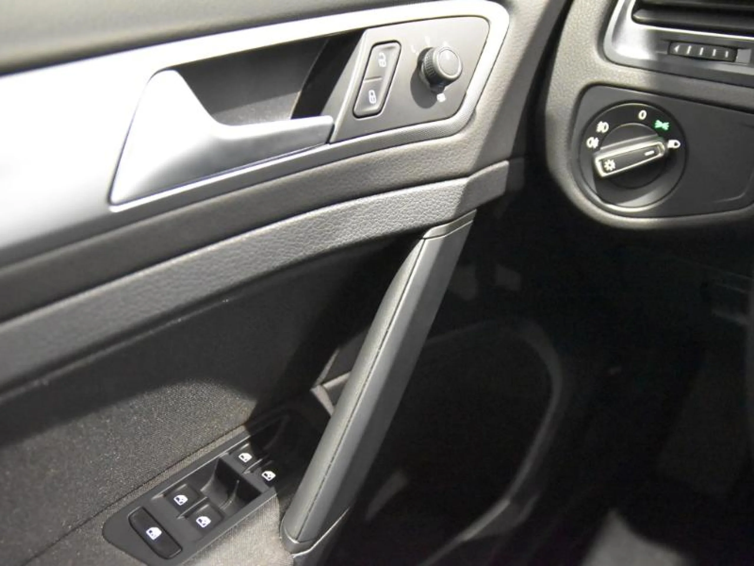 VOLKSWAGEN GOLF ADVANCE 1.5 TSI EVO 96KW (130CV) - Foto 15