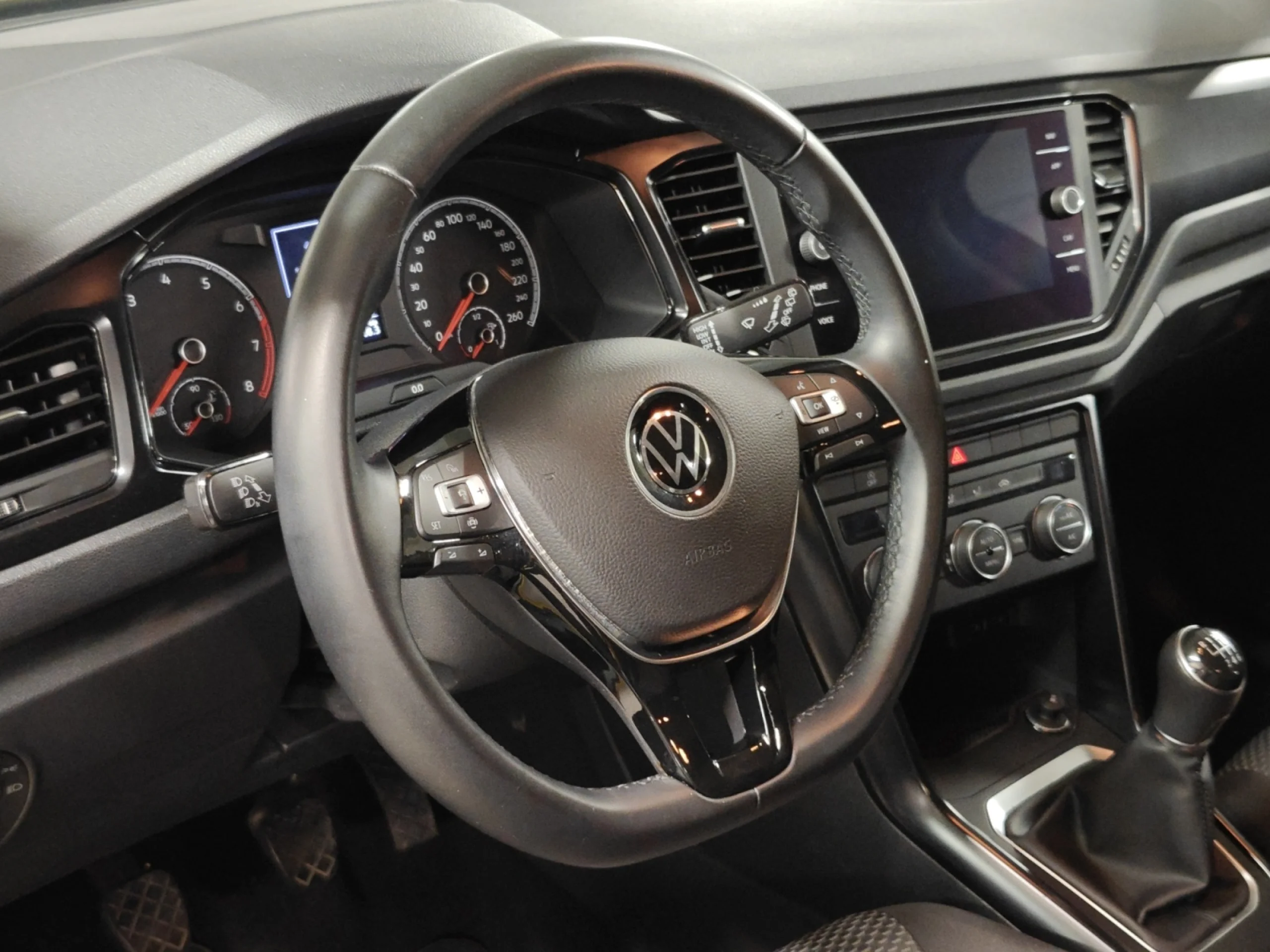 VOLKSWAGEN T ROC EDITION 1.0 TSI 85KW (115CV) - Foto 9