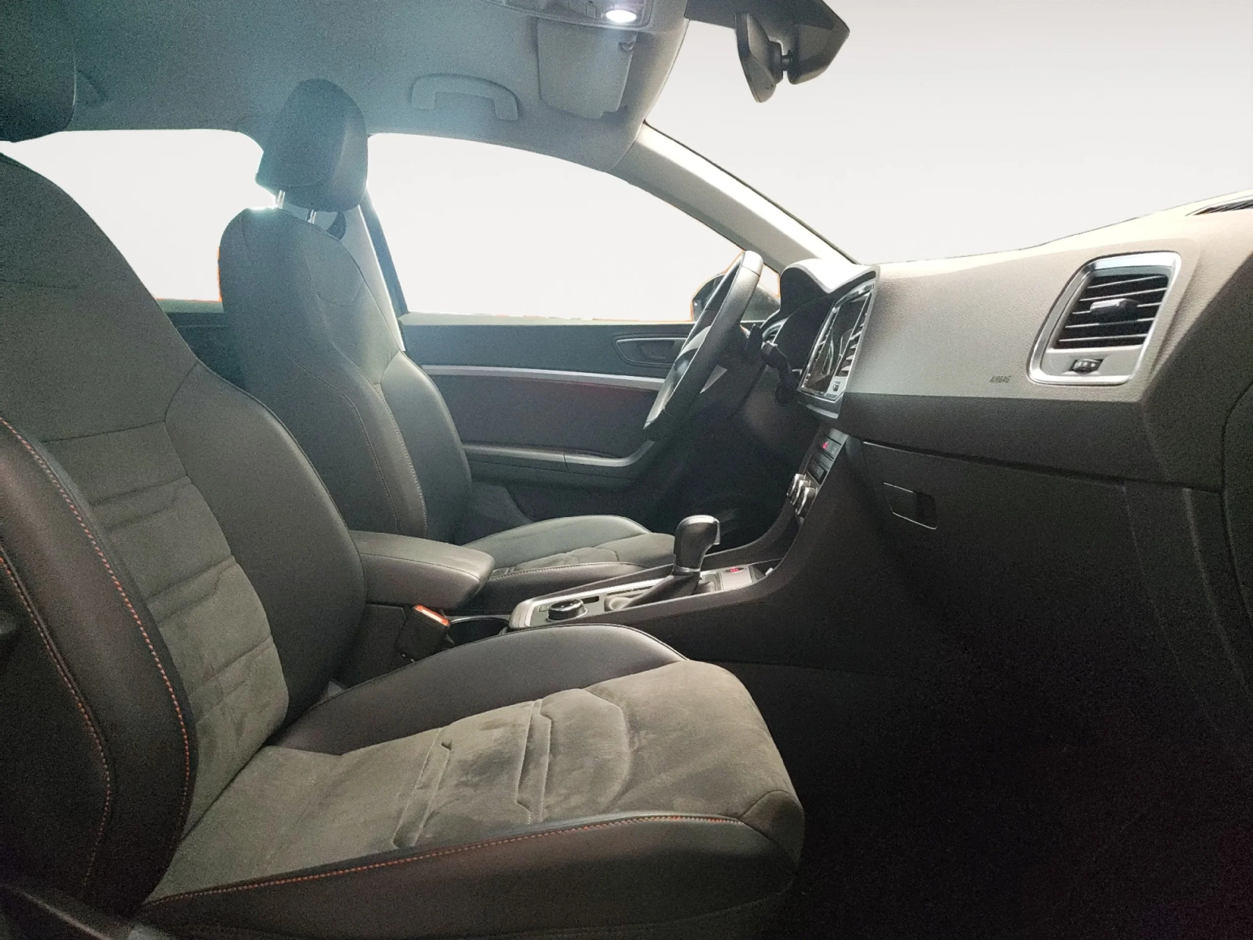 SEAT ATECA 1.5 TSI 110KW DSG FR SPECIAL EDITION - Foto 4