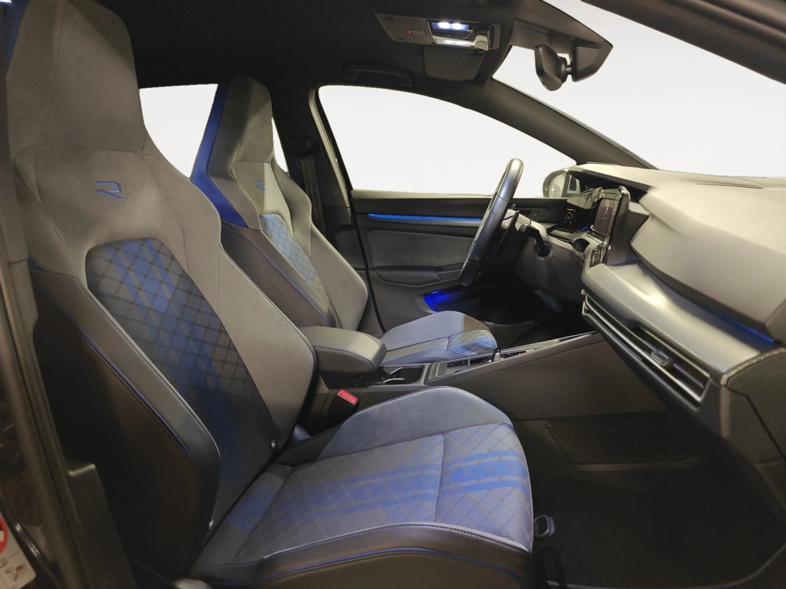 VOLKSWAGEN GOLF R 2.0 TSI 235KW (320CV) 4MOTION DSG - Foto 5