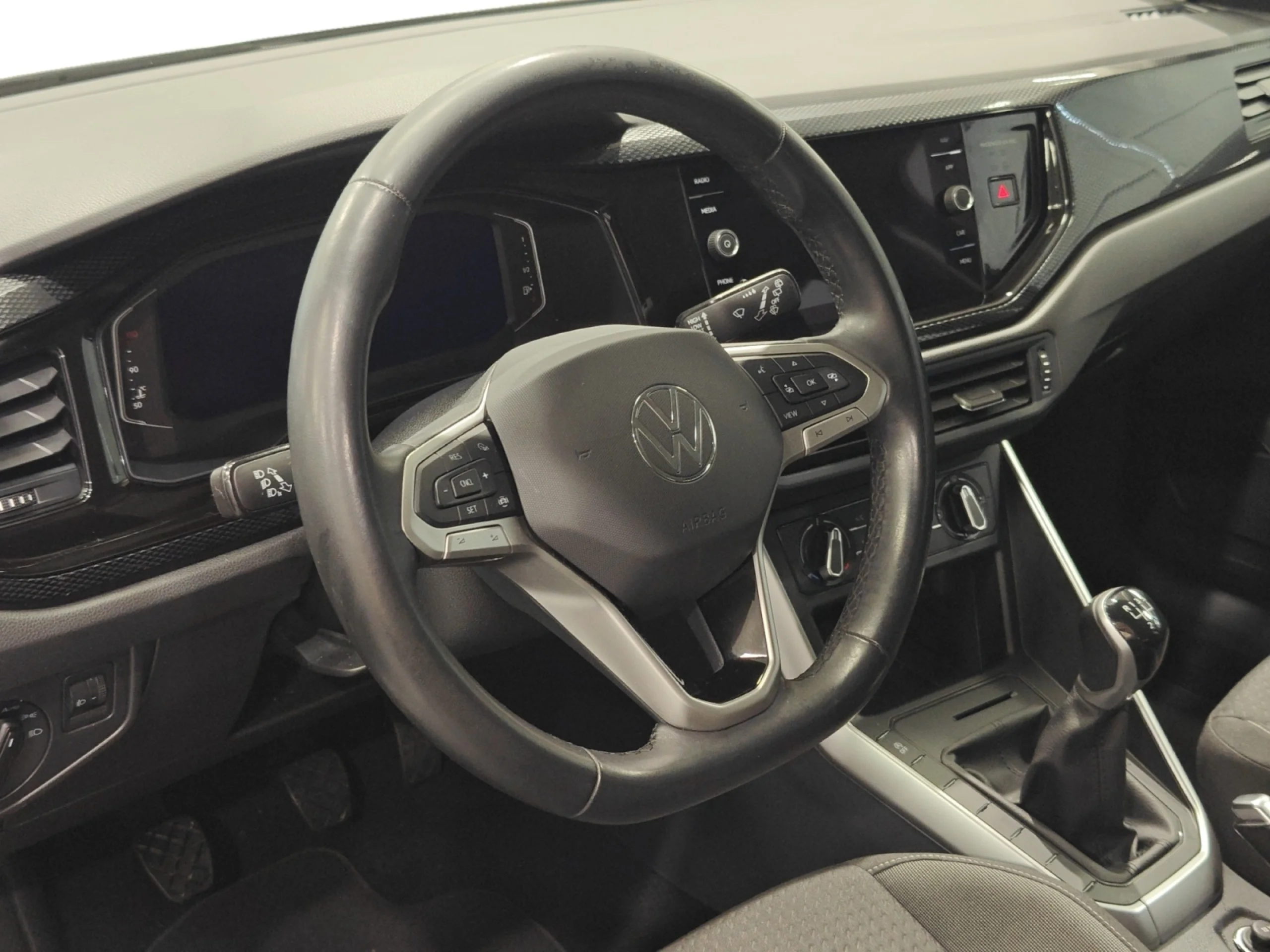 VOLKSWAGEN POLO LIFE 1.0 TSI 70KW (95CV) - Foto 9