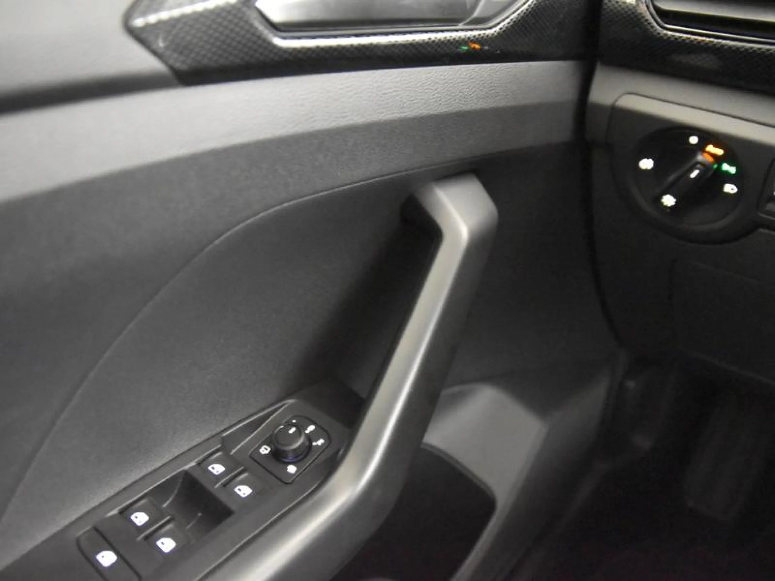 VOLKSWAGEN T CROSS T CROSS MÁS  1.0 TSI 85 KW (116 CV)  6 VEL. - Foto 15