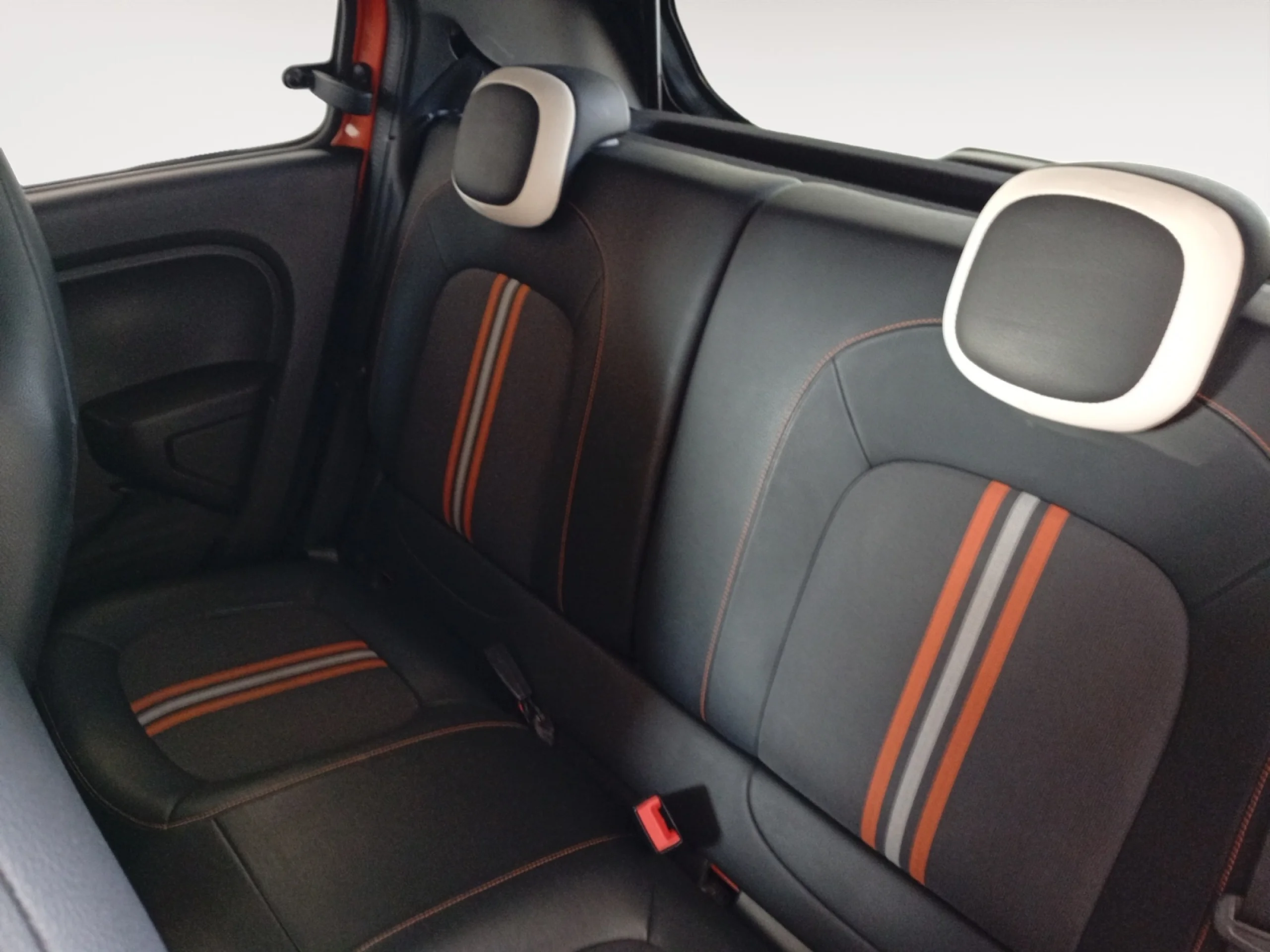 RENAULT TWINGO GT TCE 81KW (110CV)  18 - Foto 6