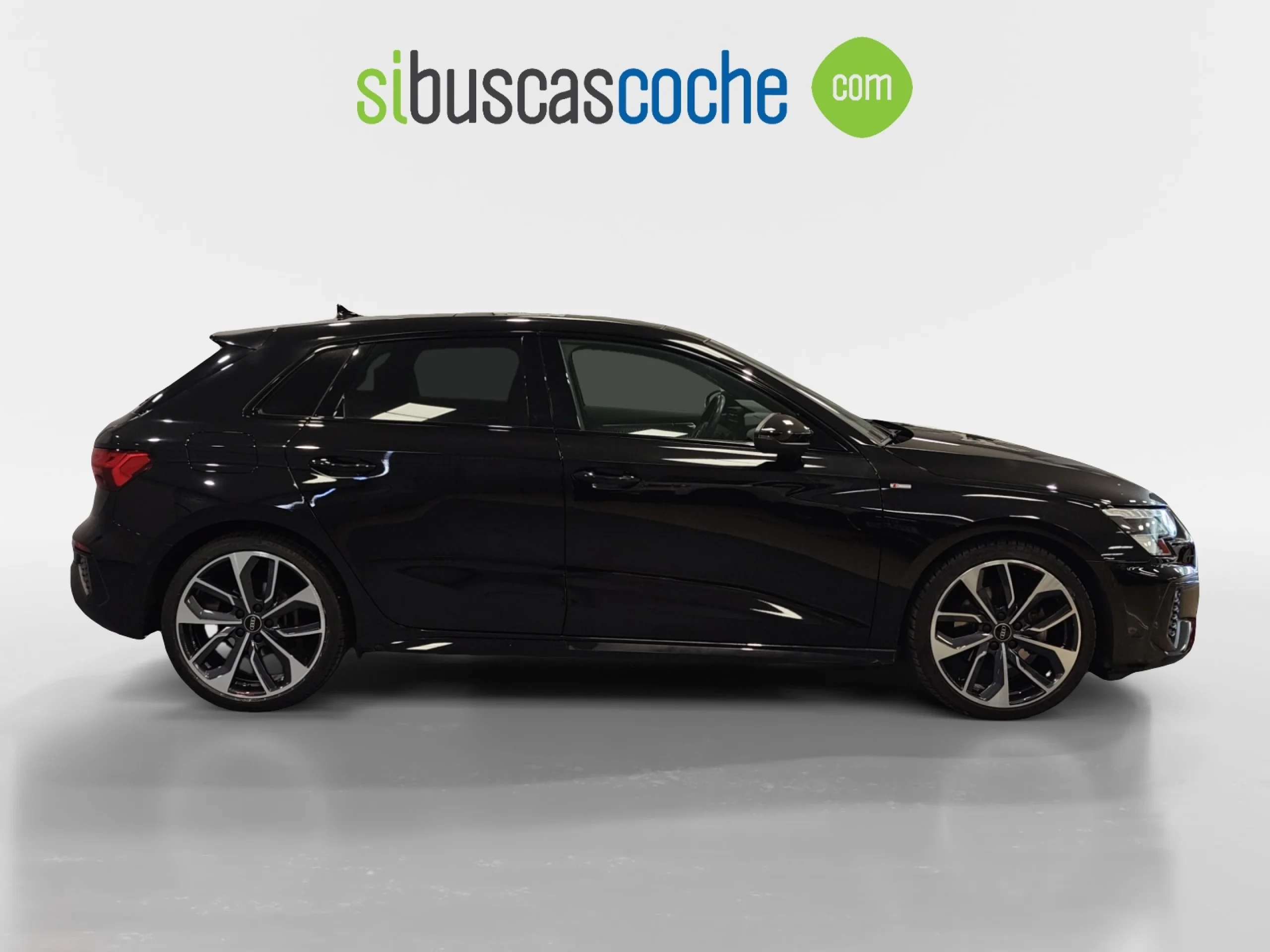 AUDI A3 SPORTBACK BLACK LINE 35 TFSI 110KW S TRO - Foto 3